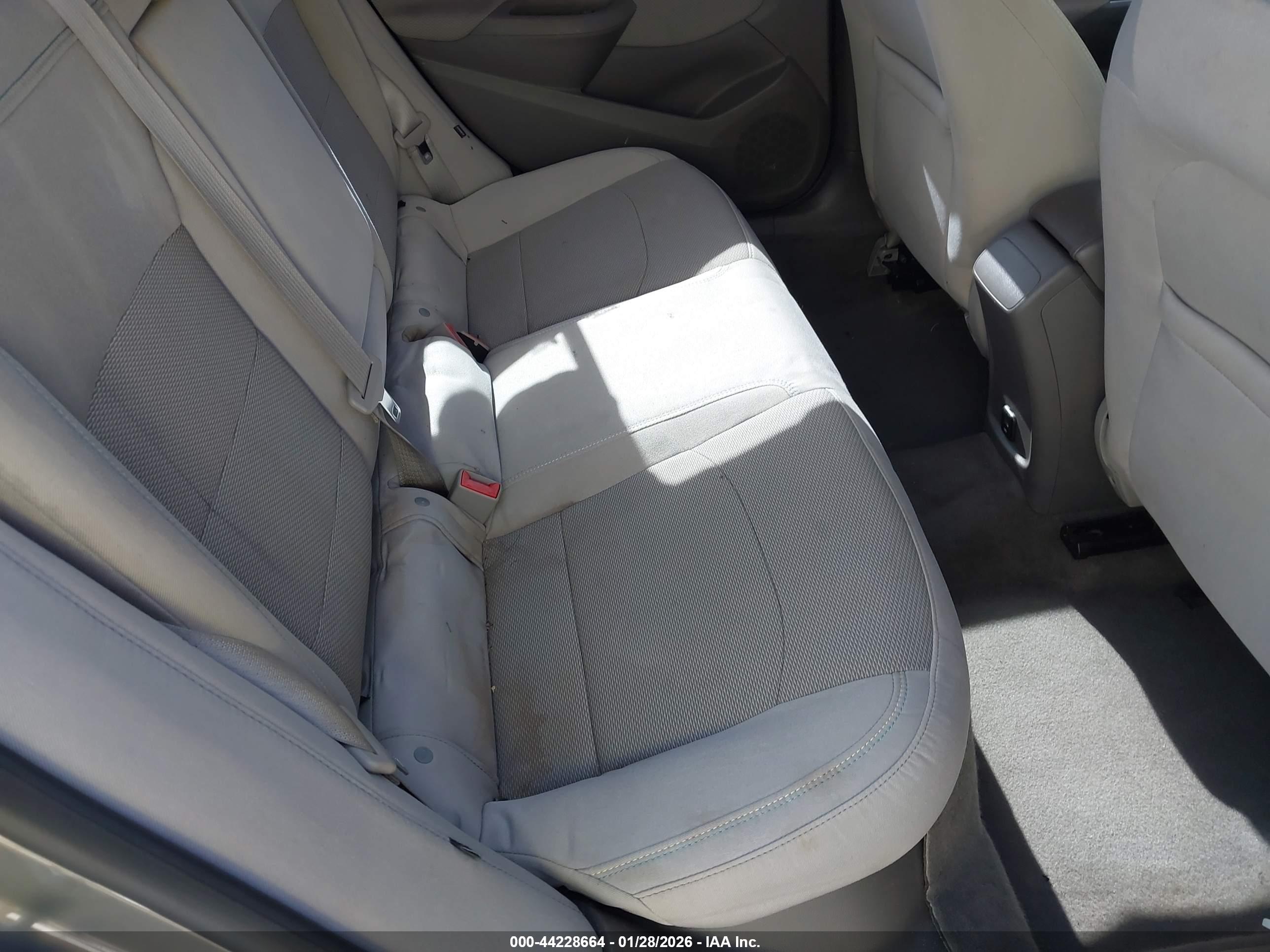 CHEVROLET CRUZE image 8