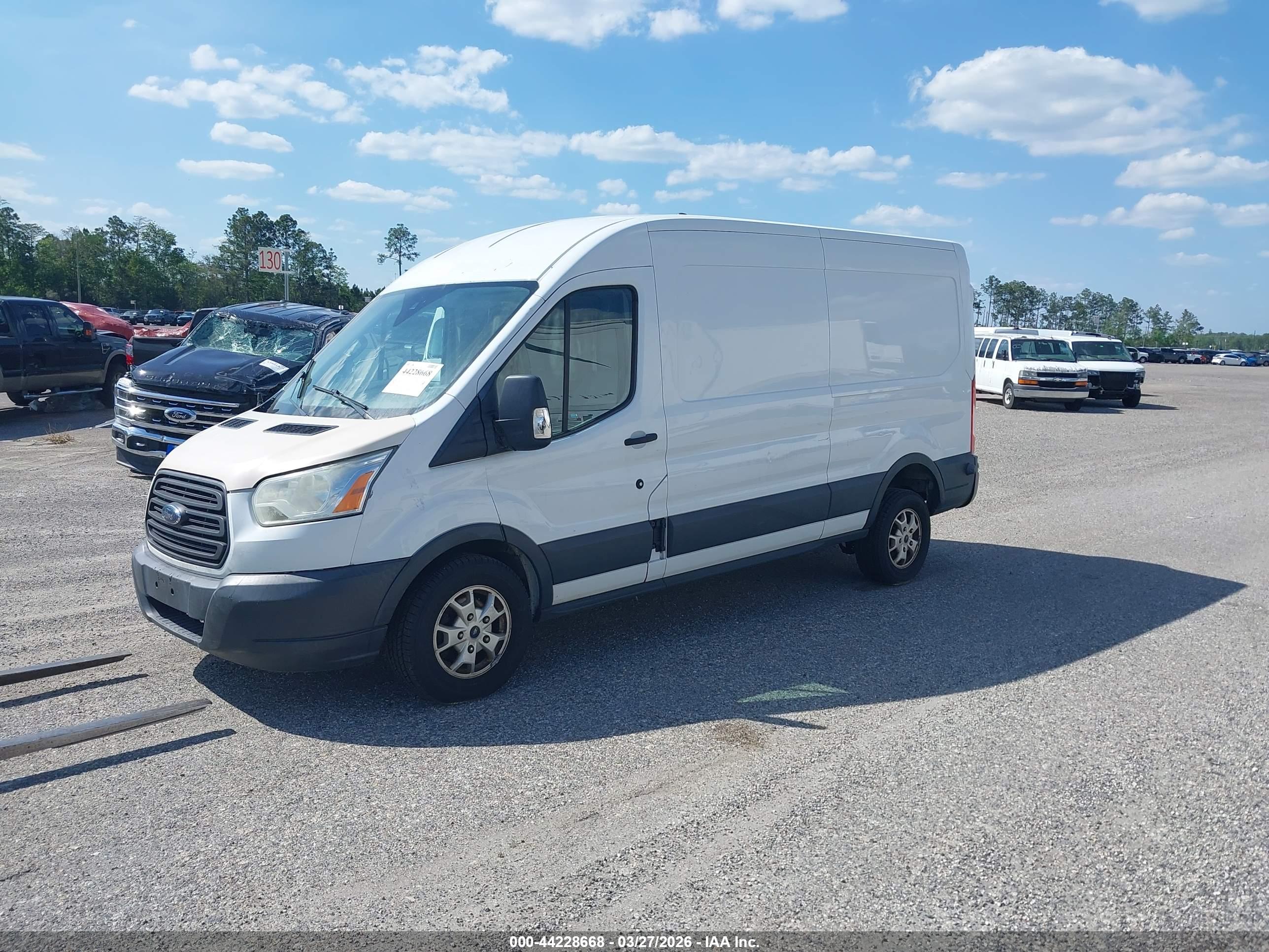 FORD TRANSIT-250 image 2