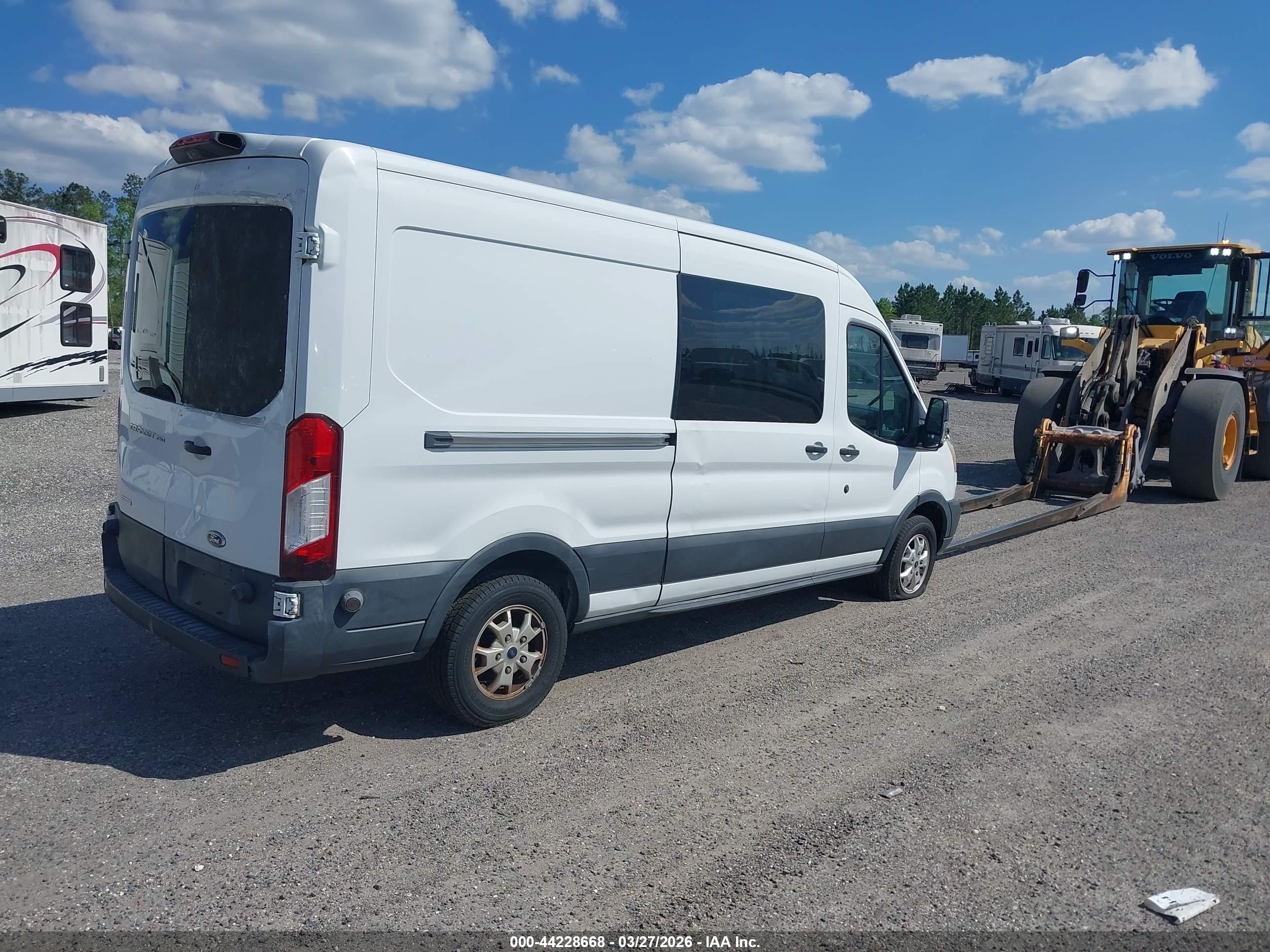 FORD TRANSIT-250 image 4