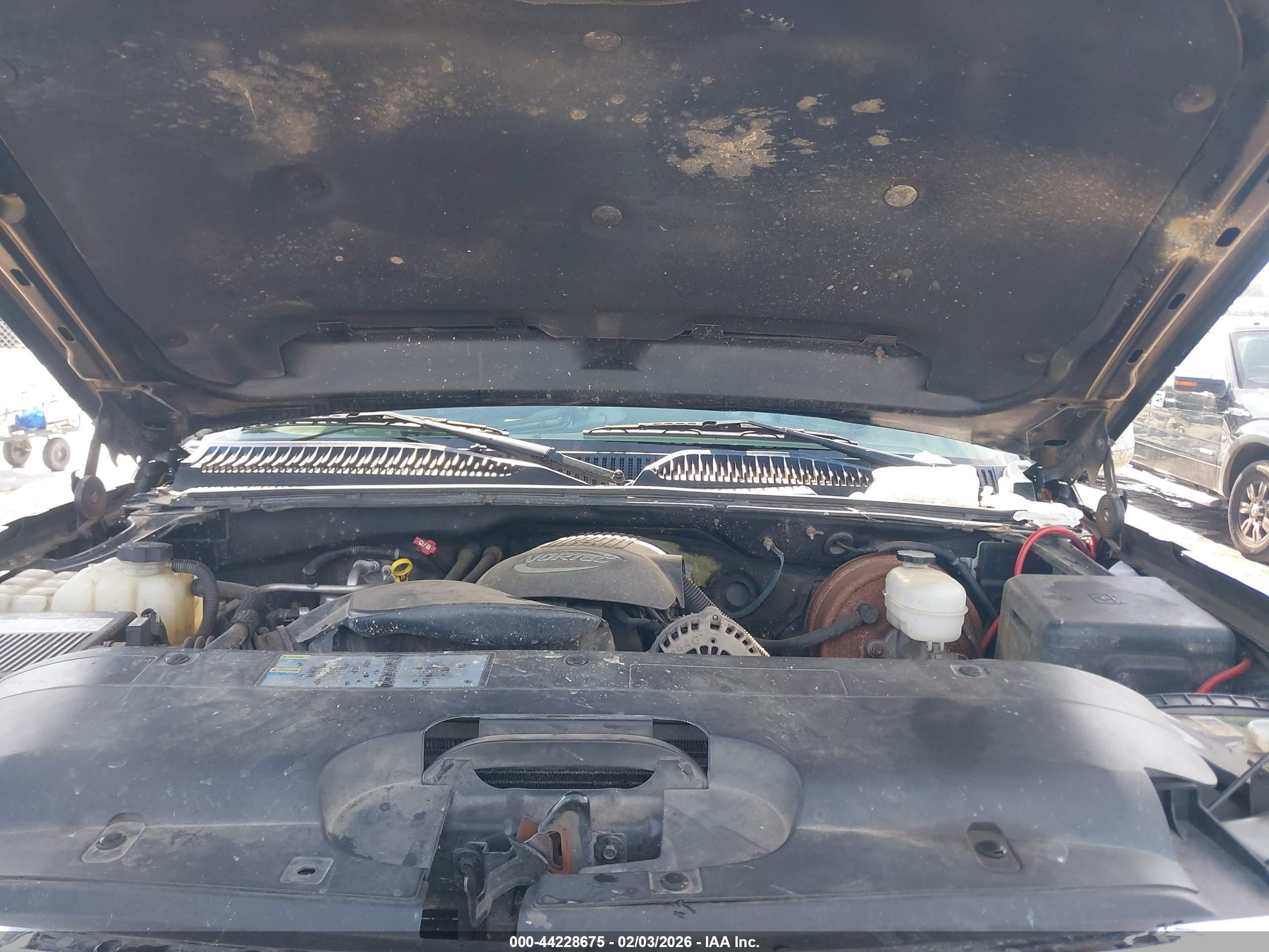 CHEVROLET SILVERADO image 10