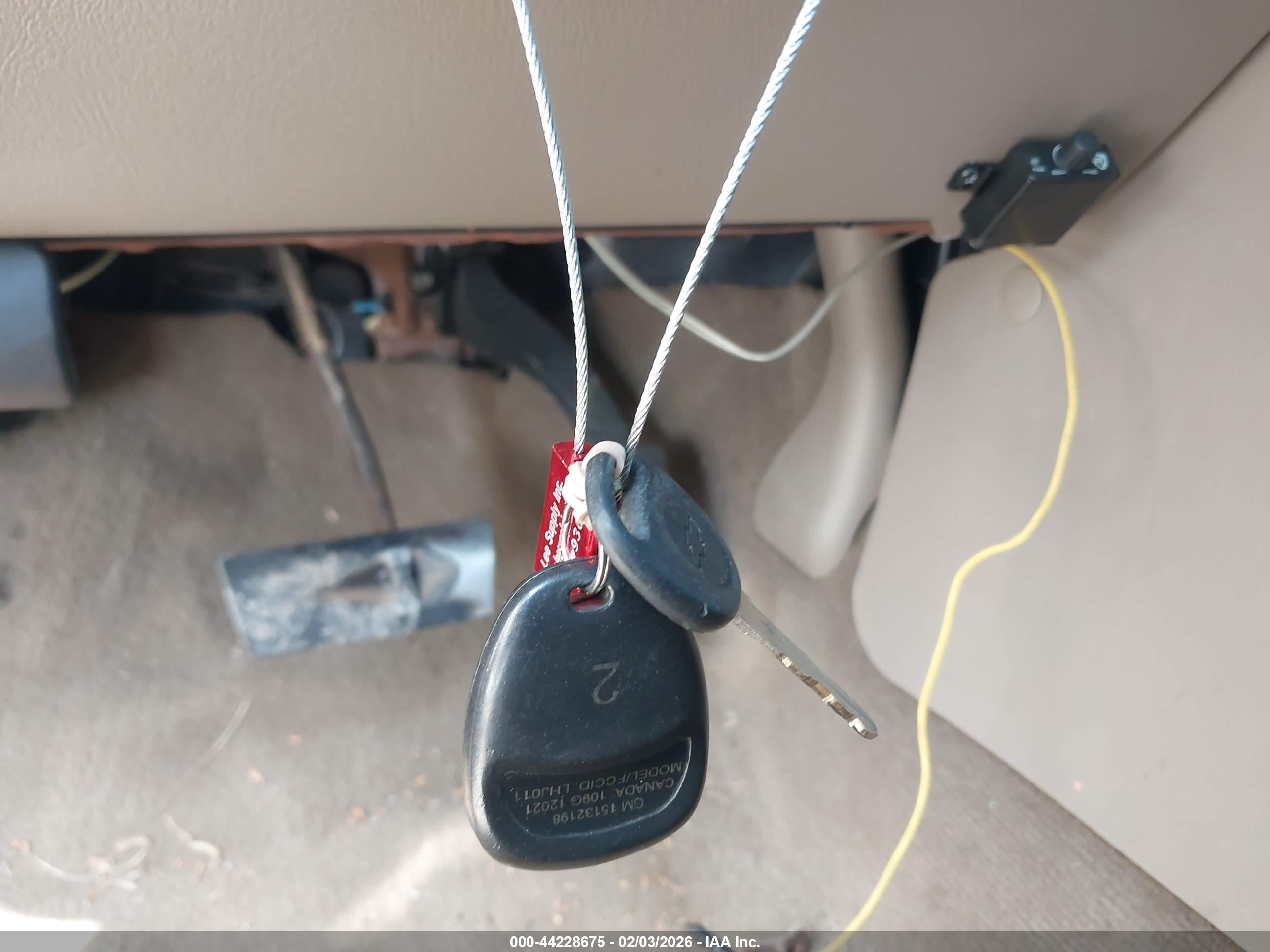 CHEVROLET SILVERADO image 11