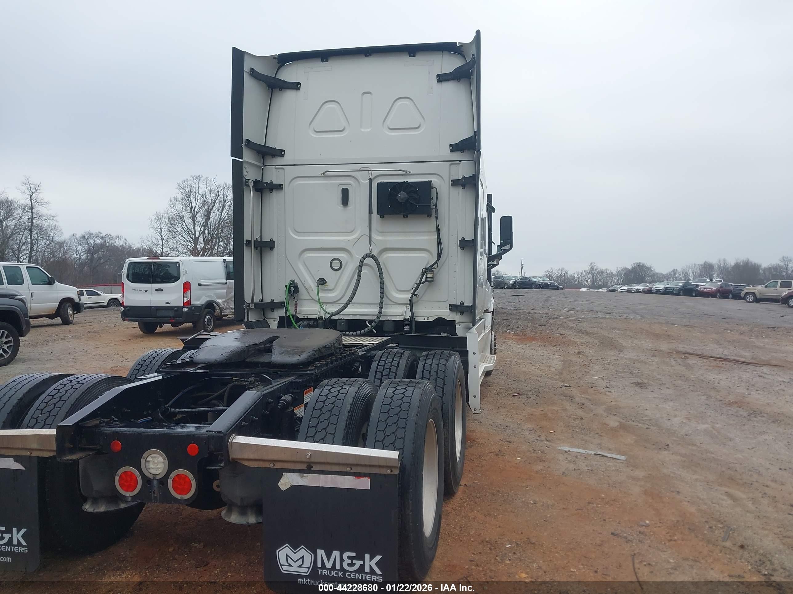 FREIGHTLINER NEW image 4