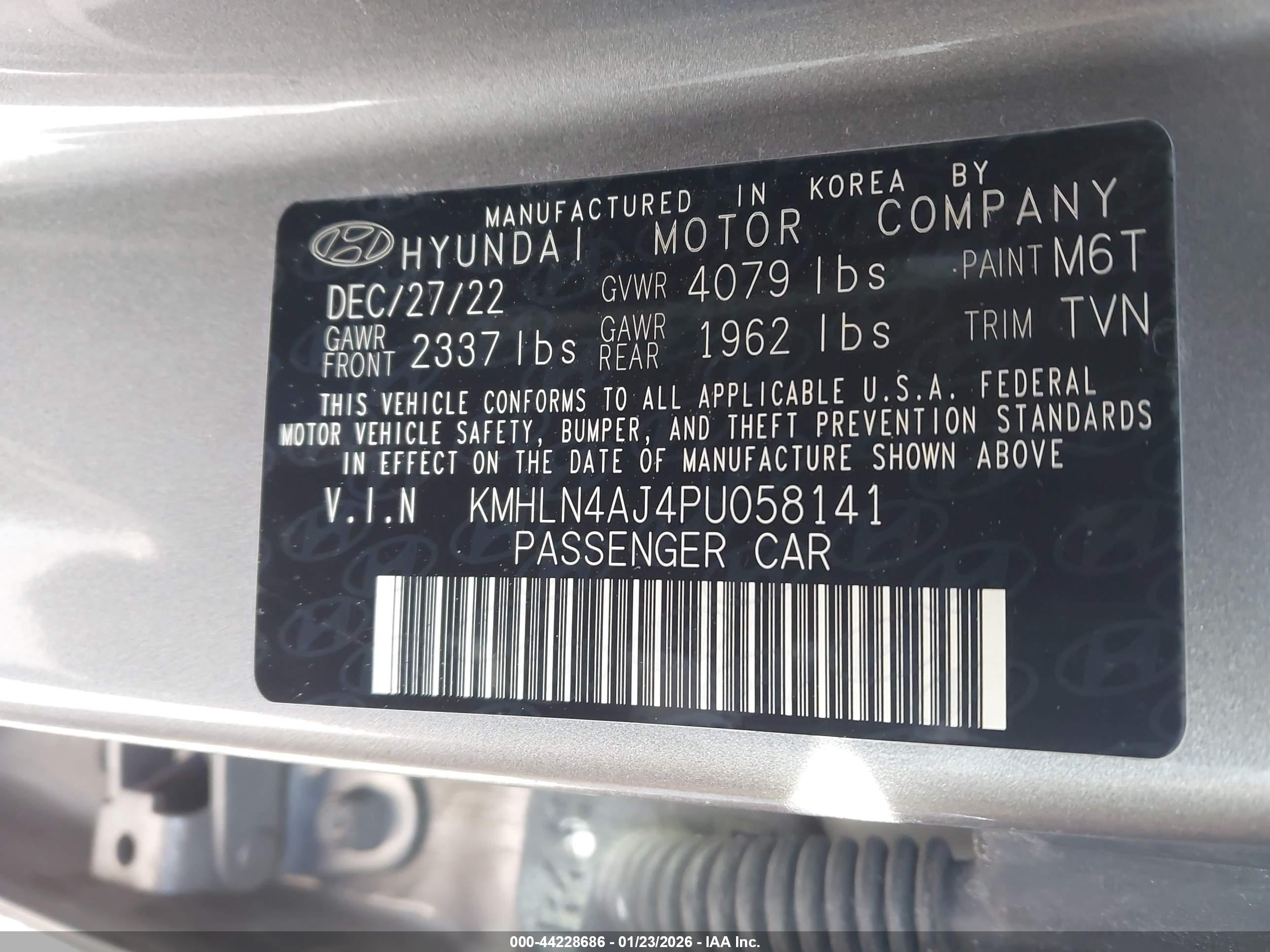 HYUNDAI ELANTRA image 9