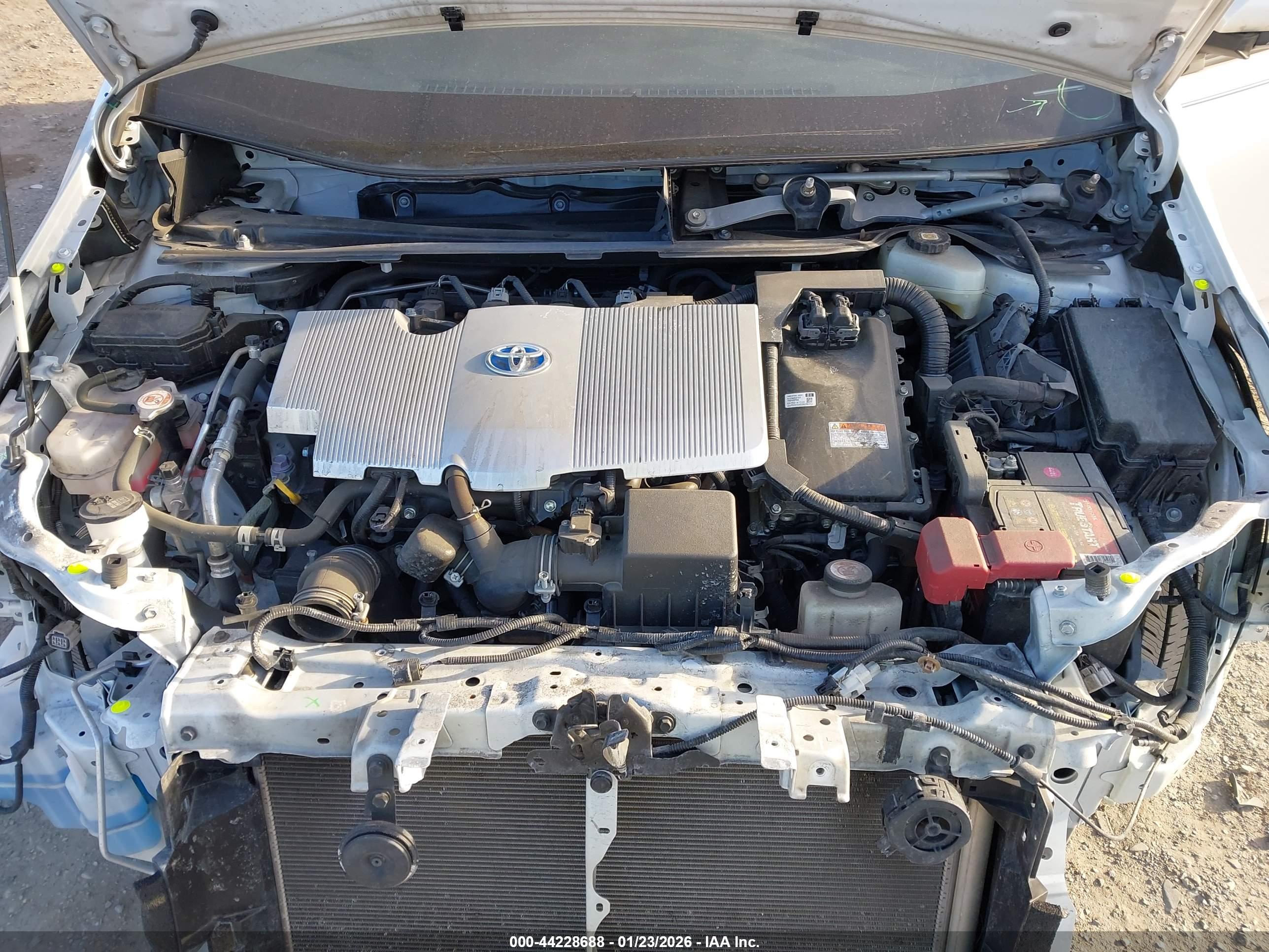 TOYOTA PRIUS image 10