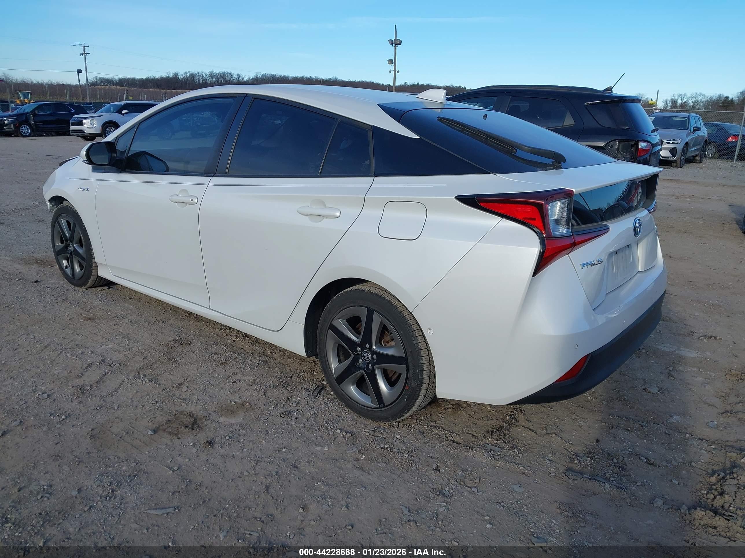 TOYOTA PRIUS image 3