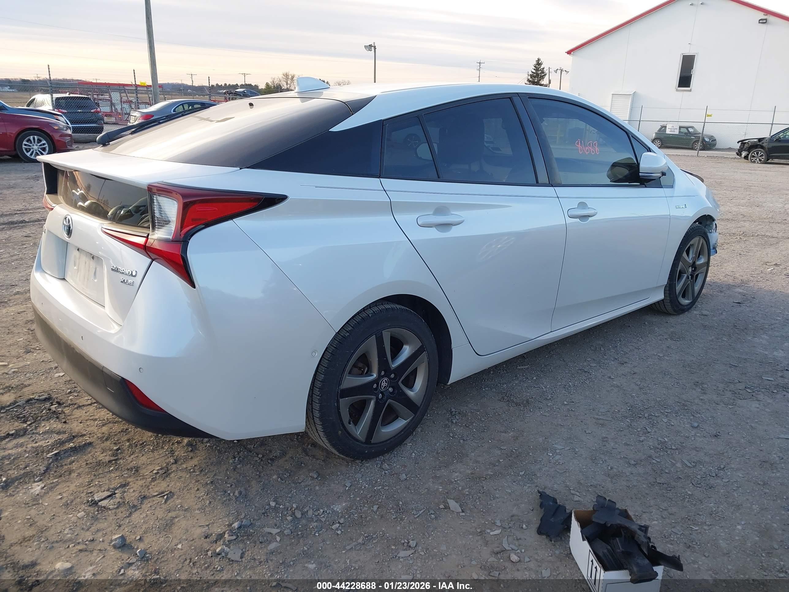 TOYOTA PRIUS image 4
