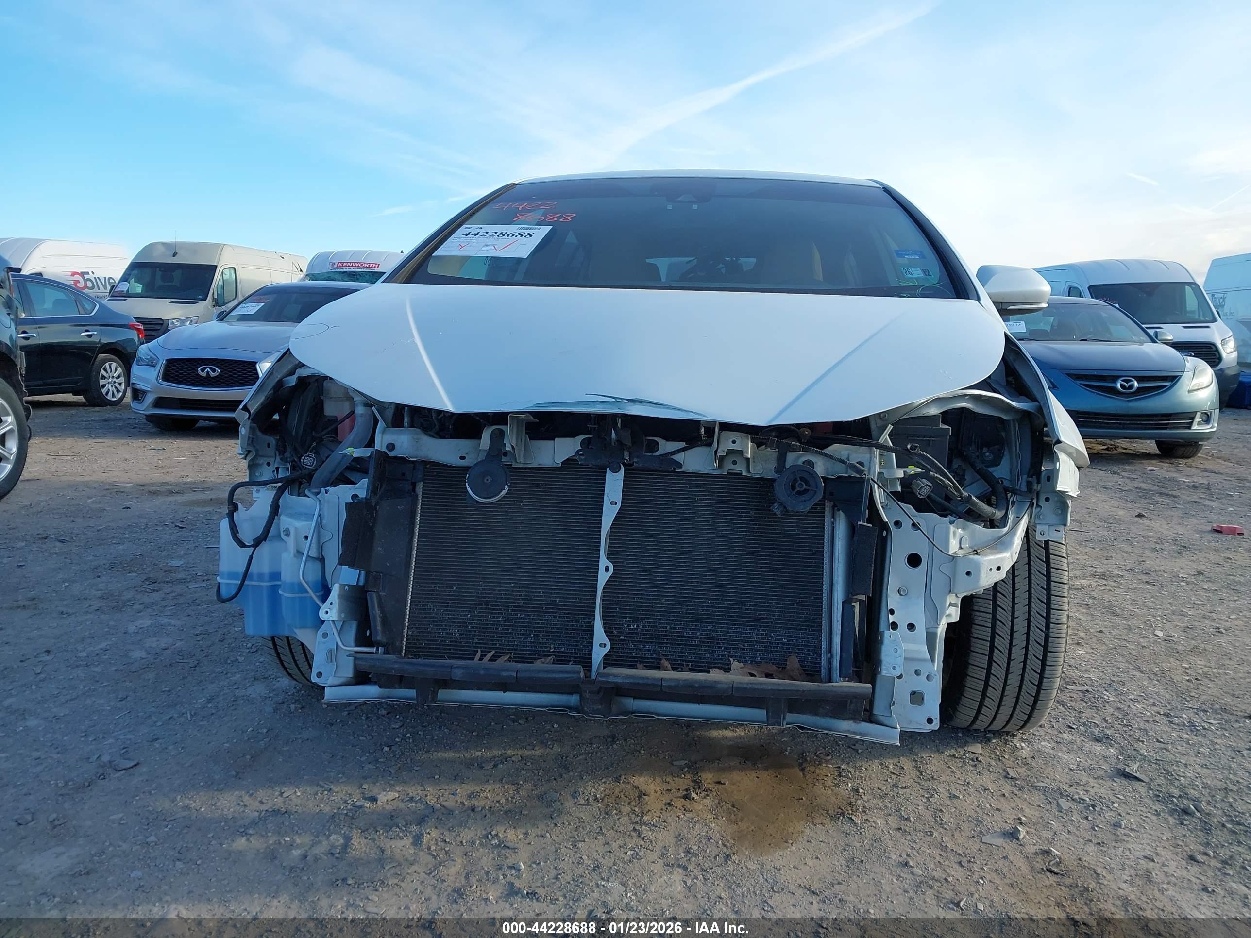 TOYOTA PRIUS image 6