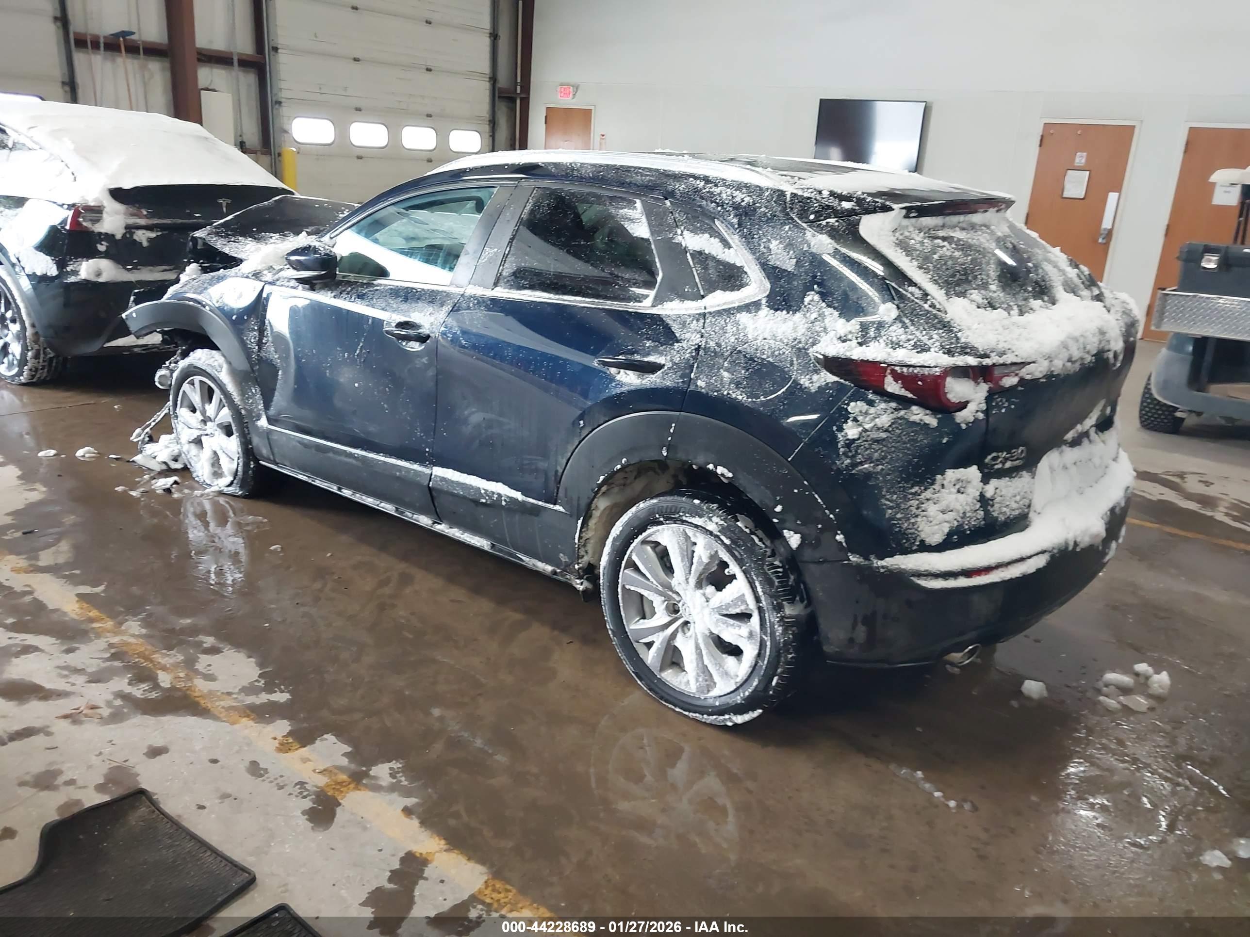 MAZDA CX-30 image 3