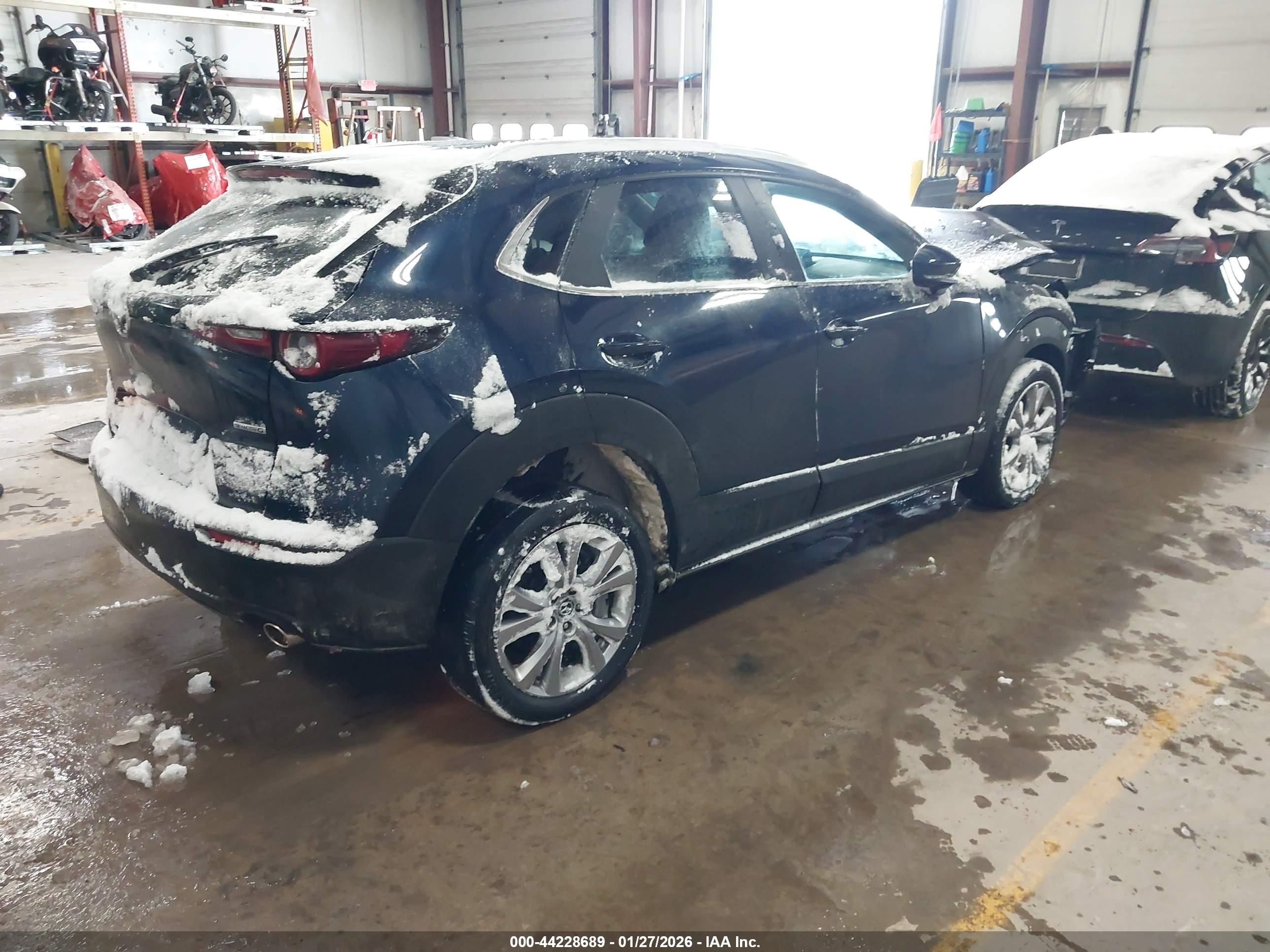 MAZDA CX-30 image 4