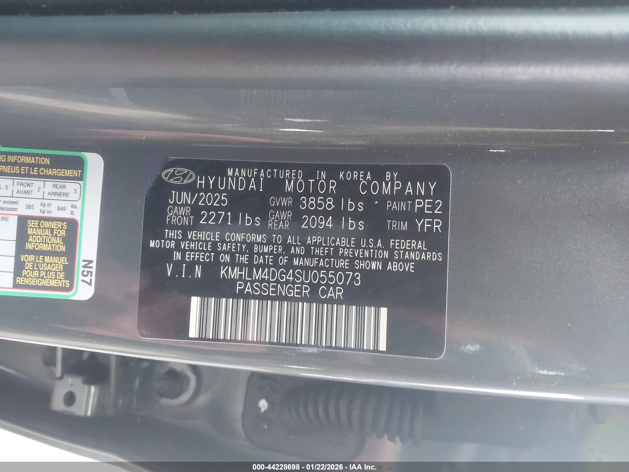 HYUNDAI ELANTRA image 9