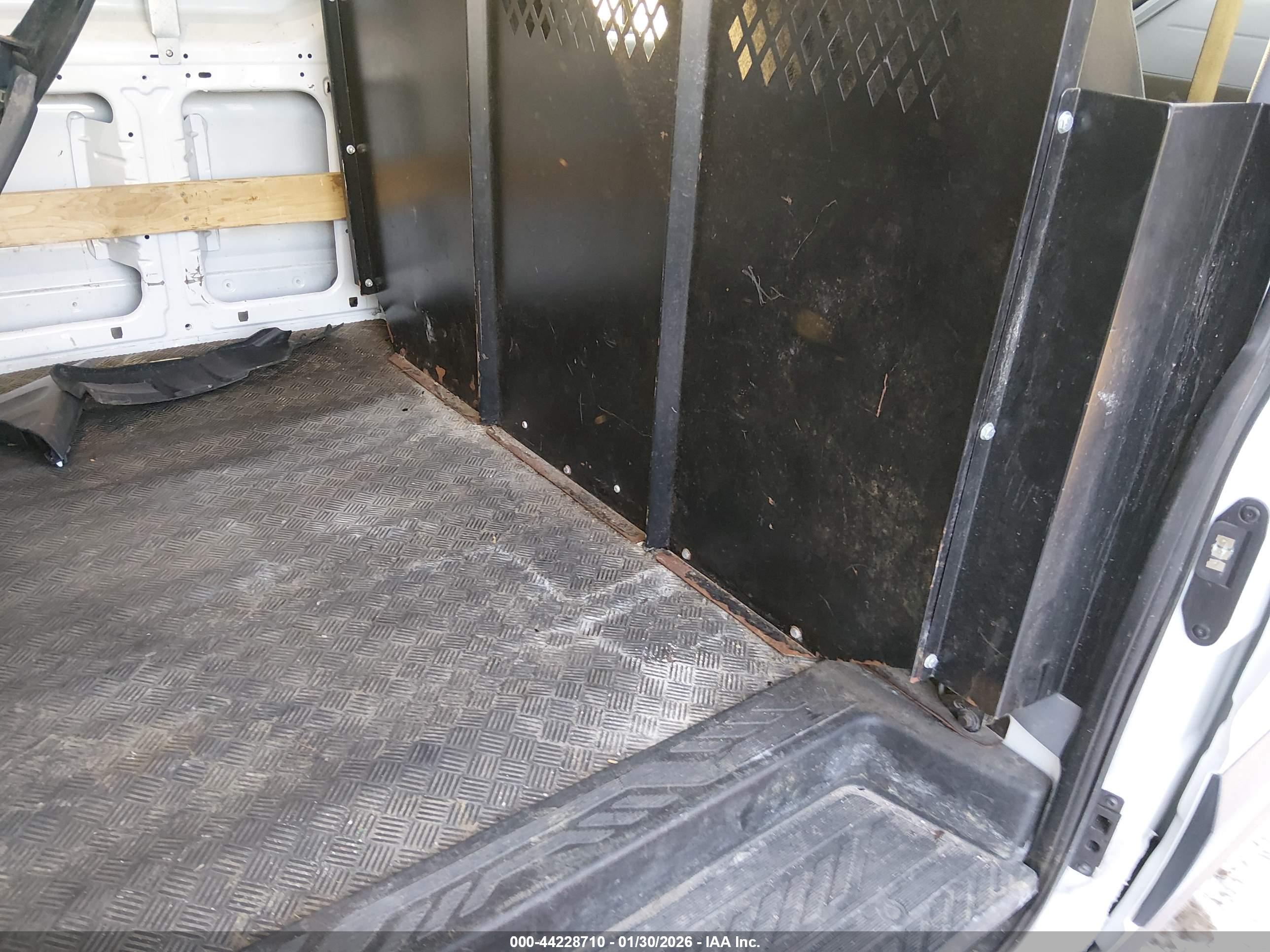 FORD TRANSIT-250 image 8
