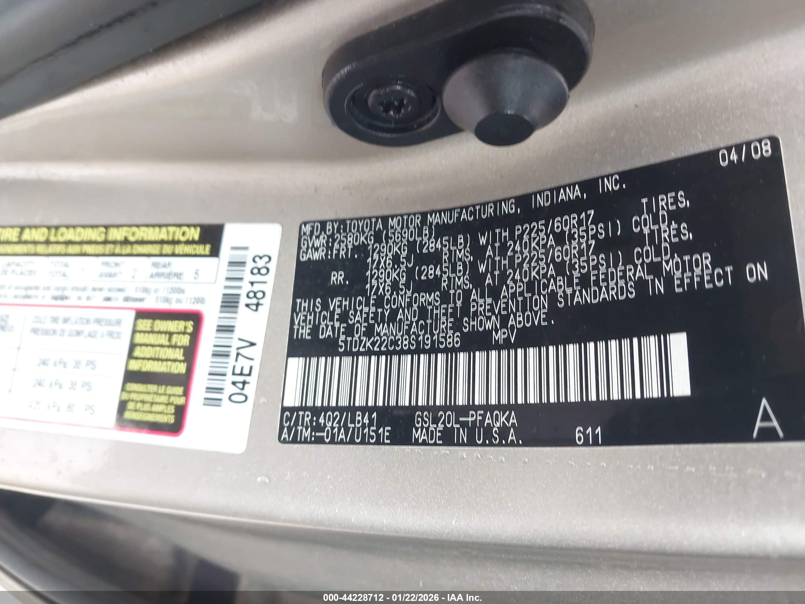 TOYOTA SIENNA image 9