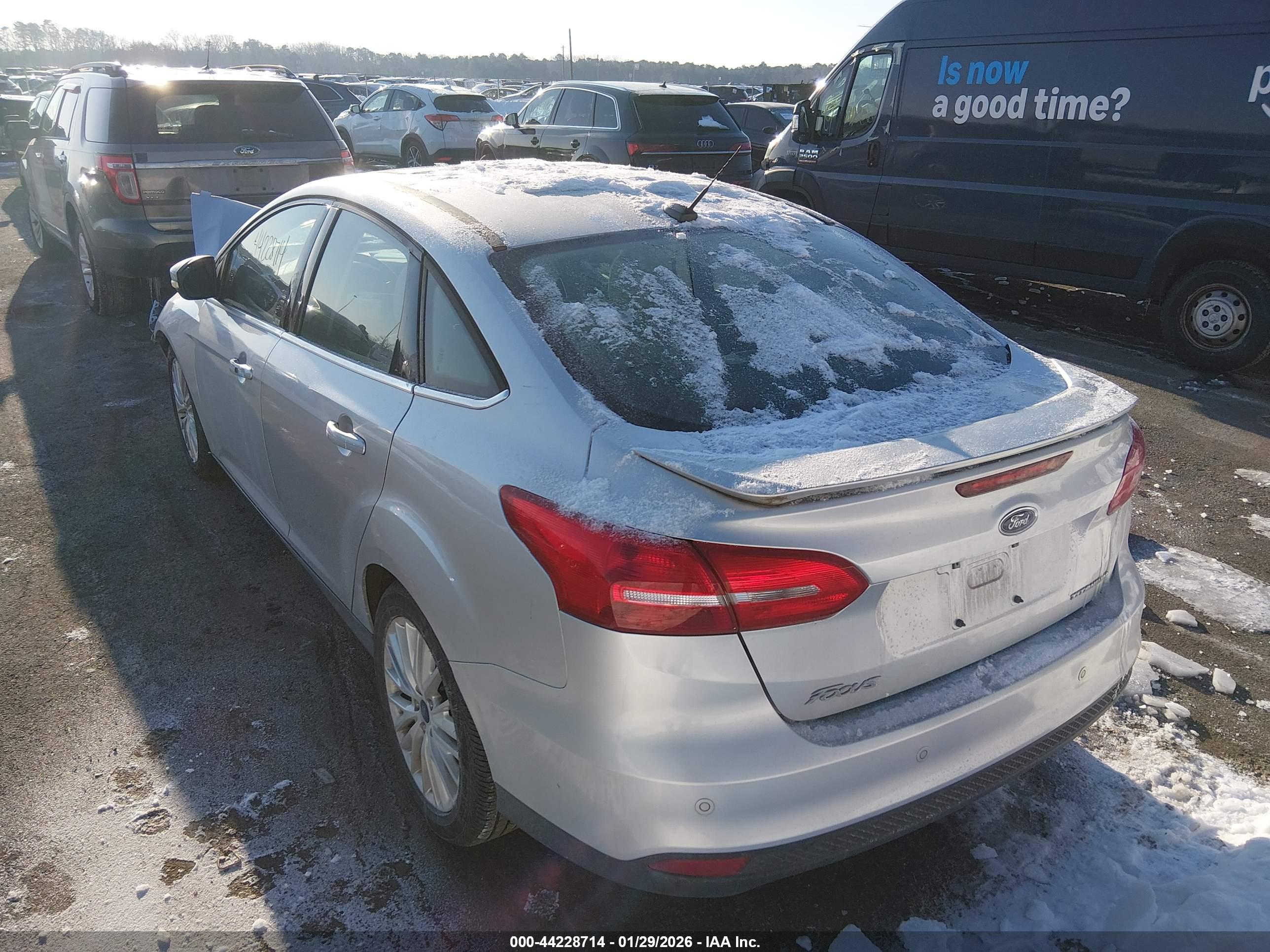 FORD FOCUS image 3