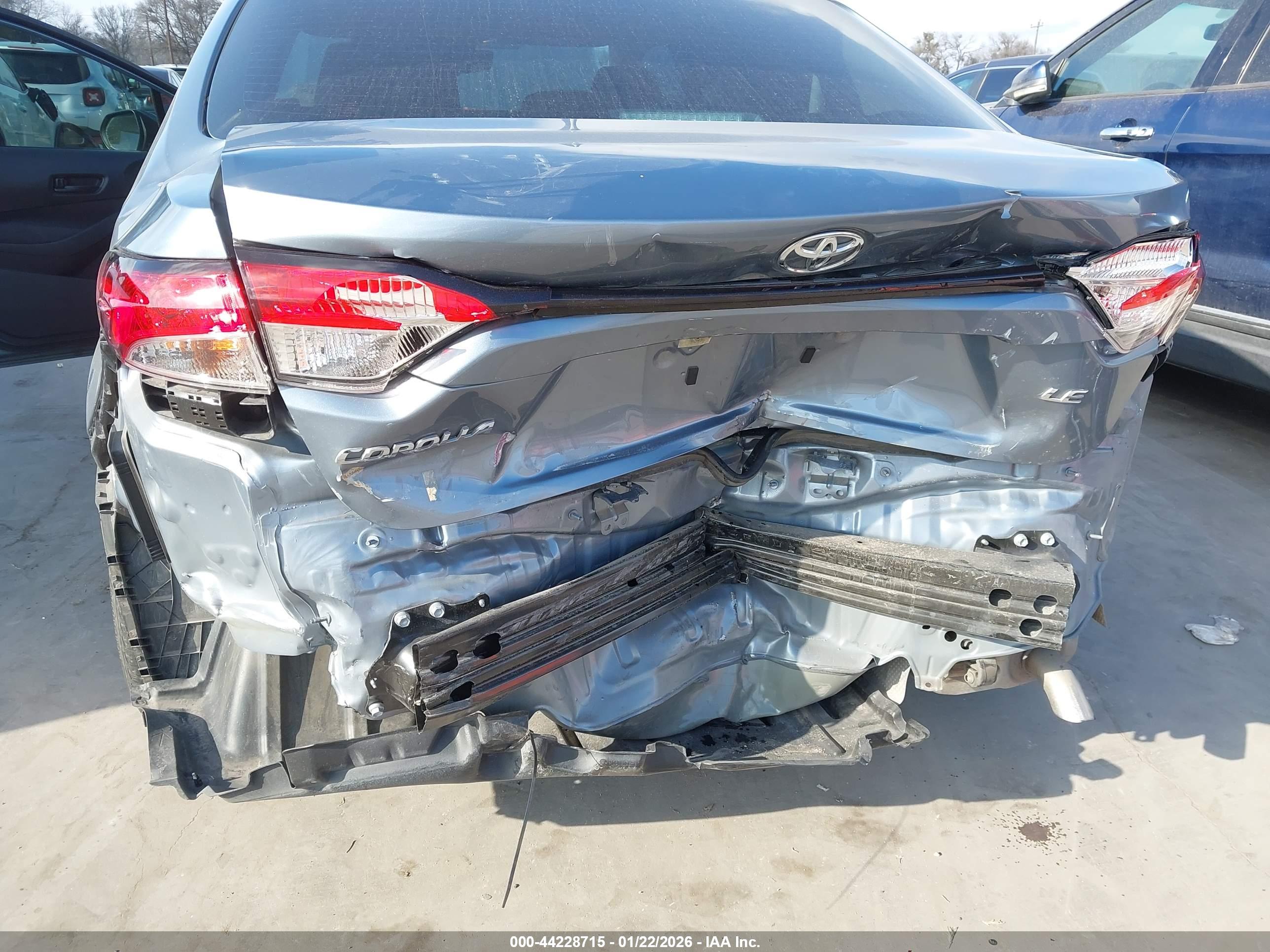 TOYOTA COROLLA image 6