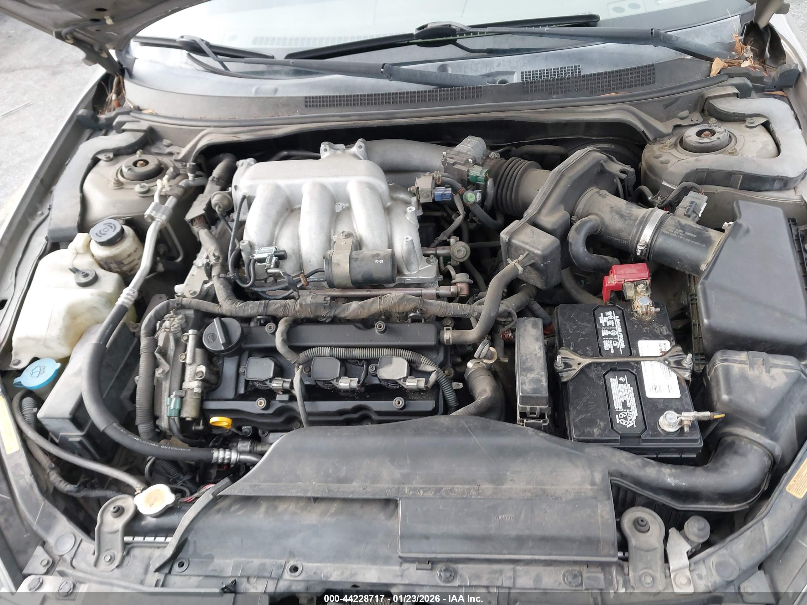 NISSAN ALTIMA image 10