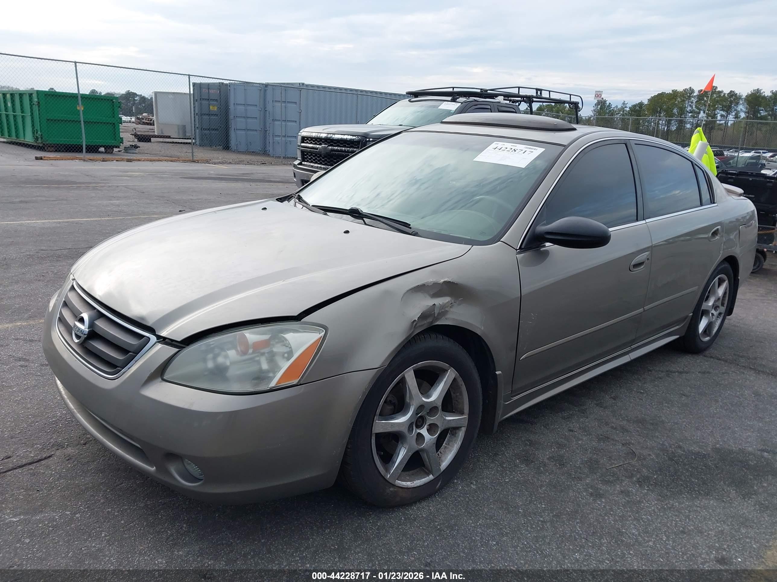 NISSAN ALTIMA image 2