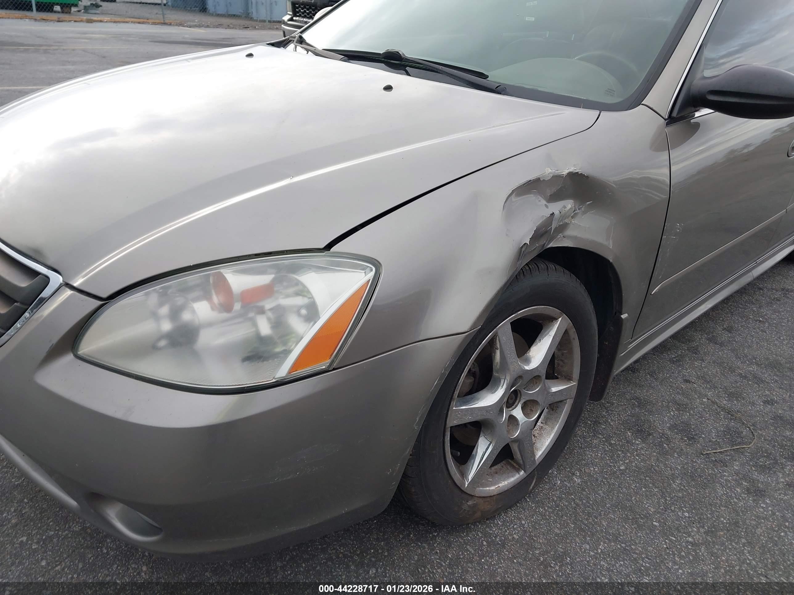 NISSAN ALTIMA image 6