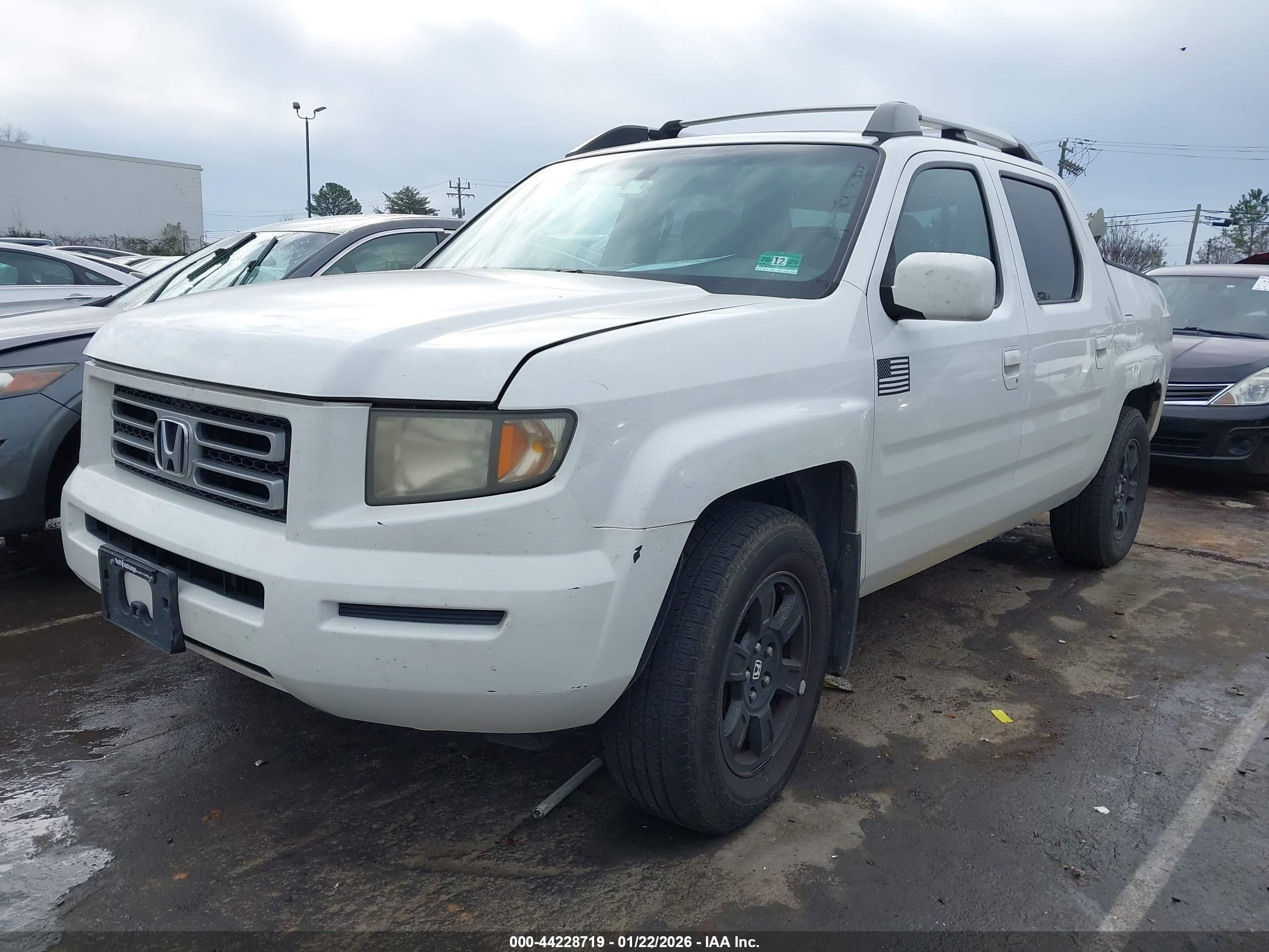 HONDA RIDGELINE image 2