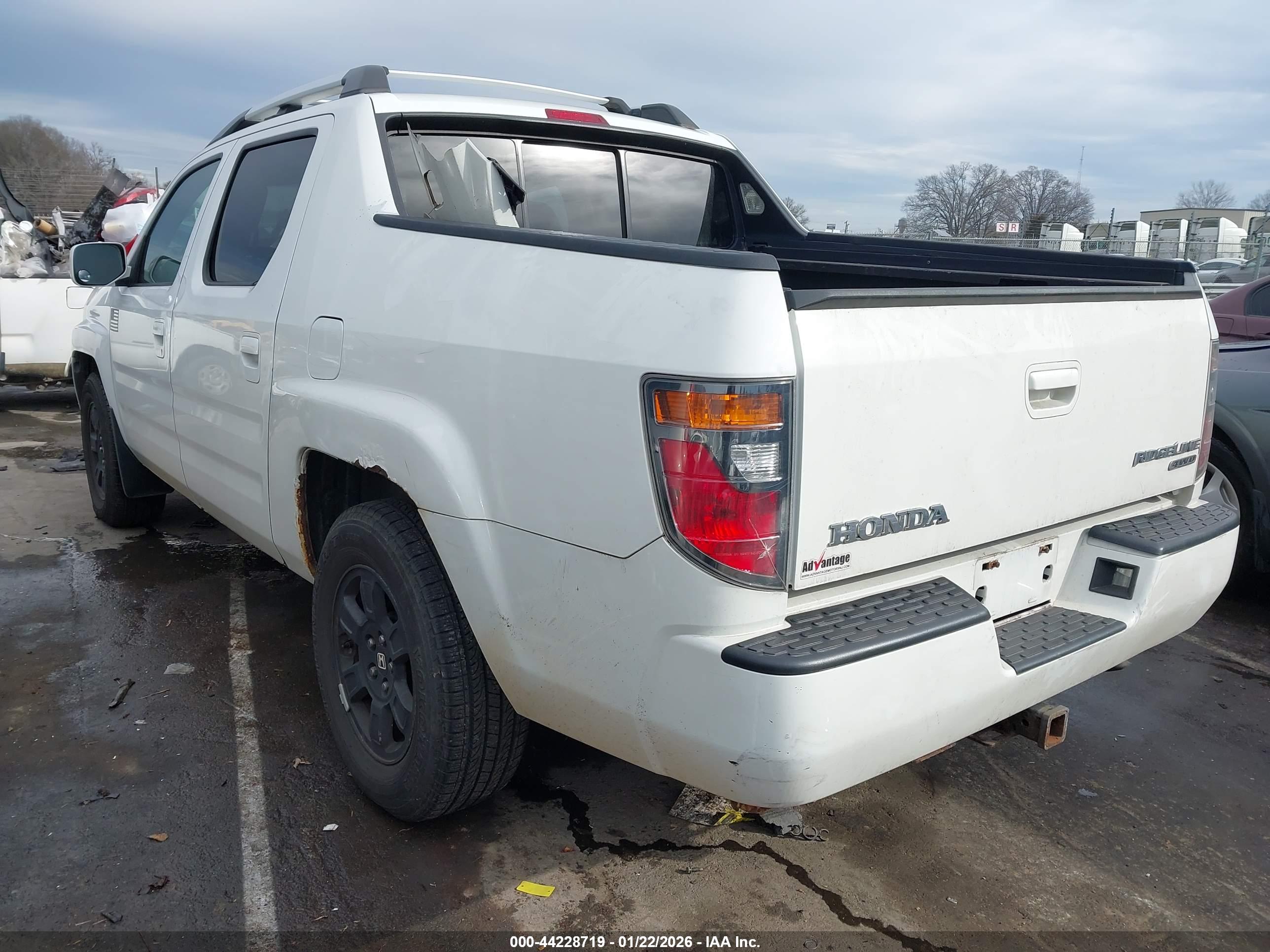 HONDA RIDGELINE image 3
