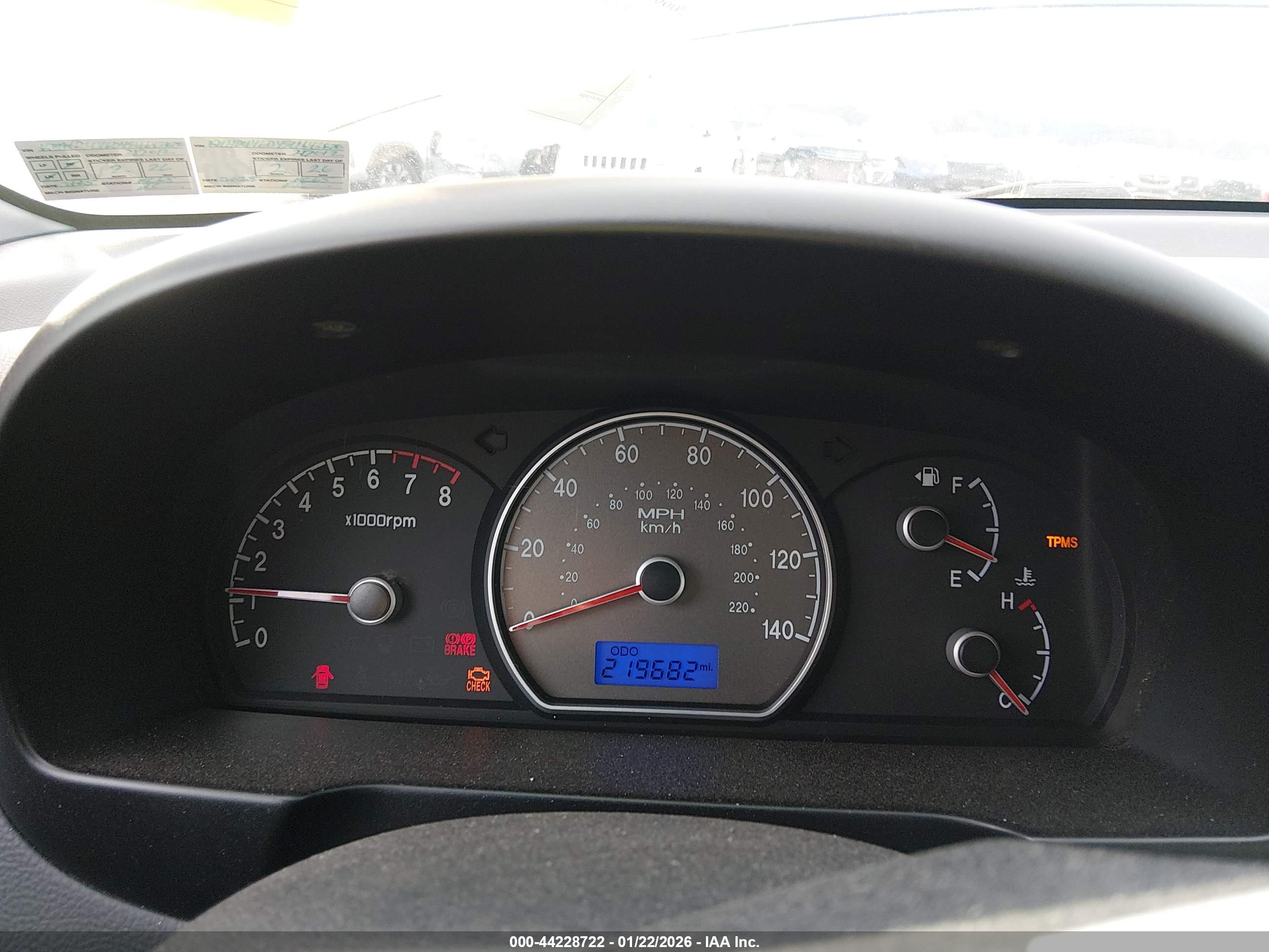 HYUNDAI ELANTRA image 7