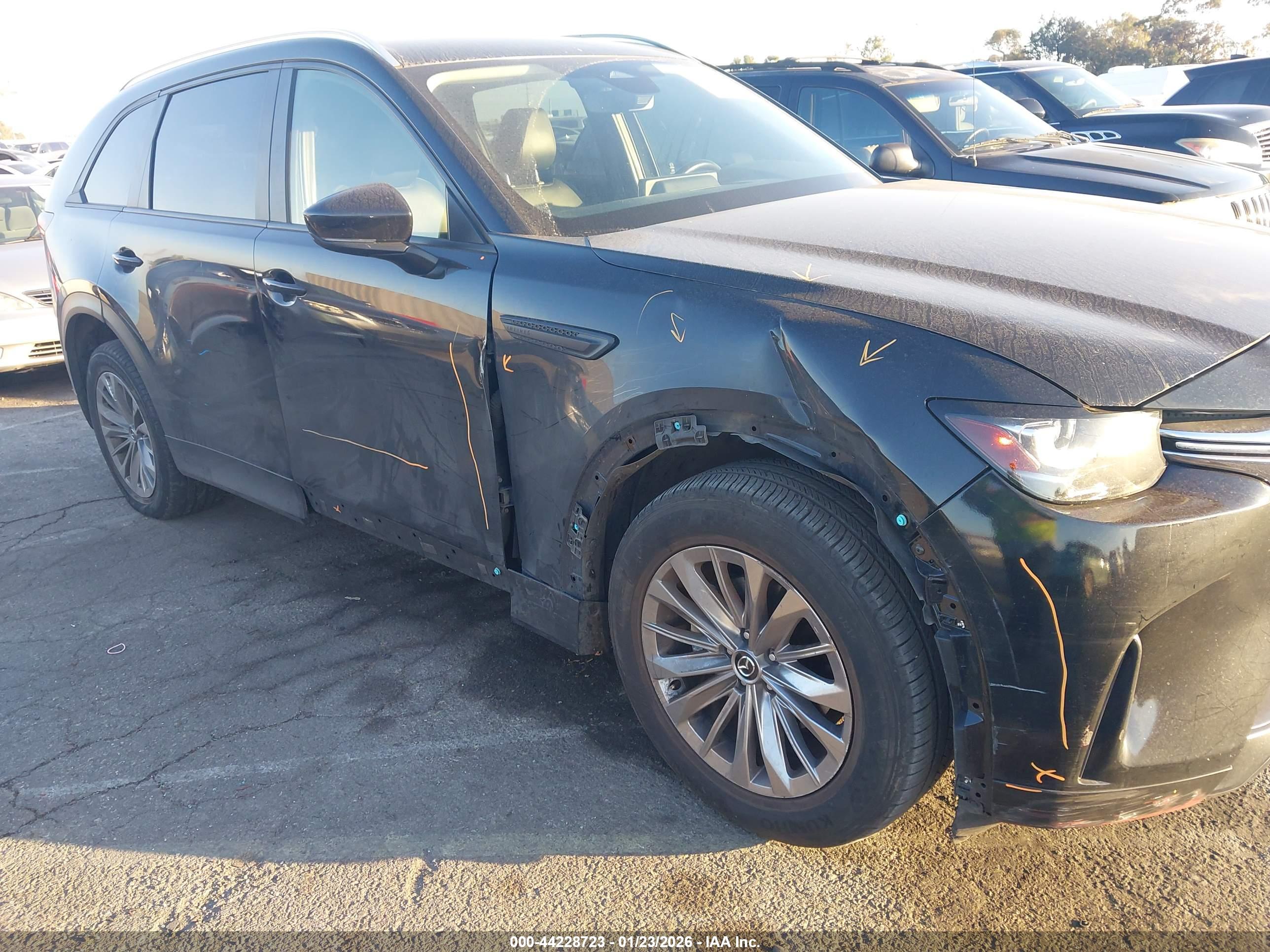 MAZDA CX-90 image 6