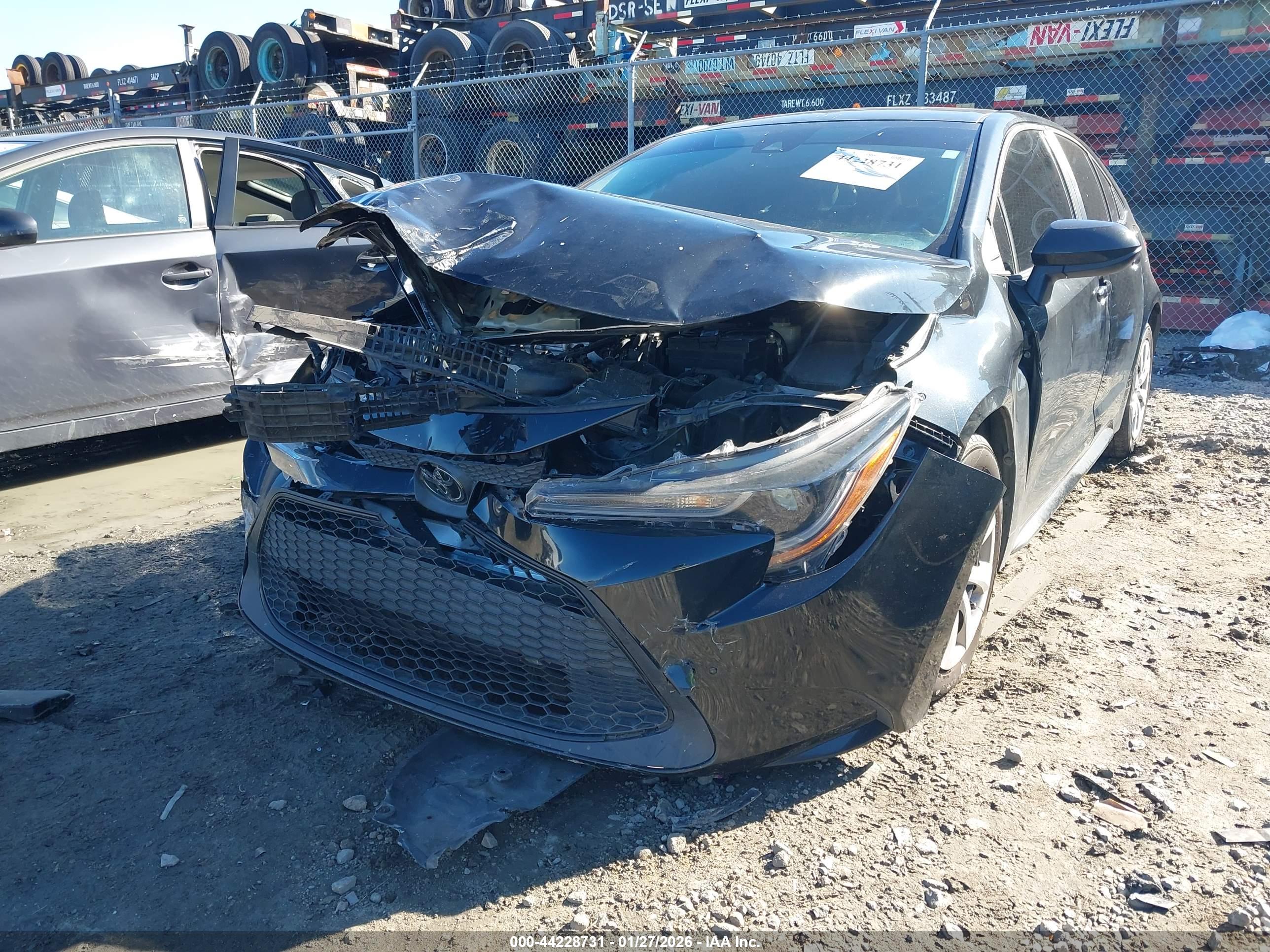 TOYOTA COROLLA image 6