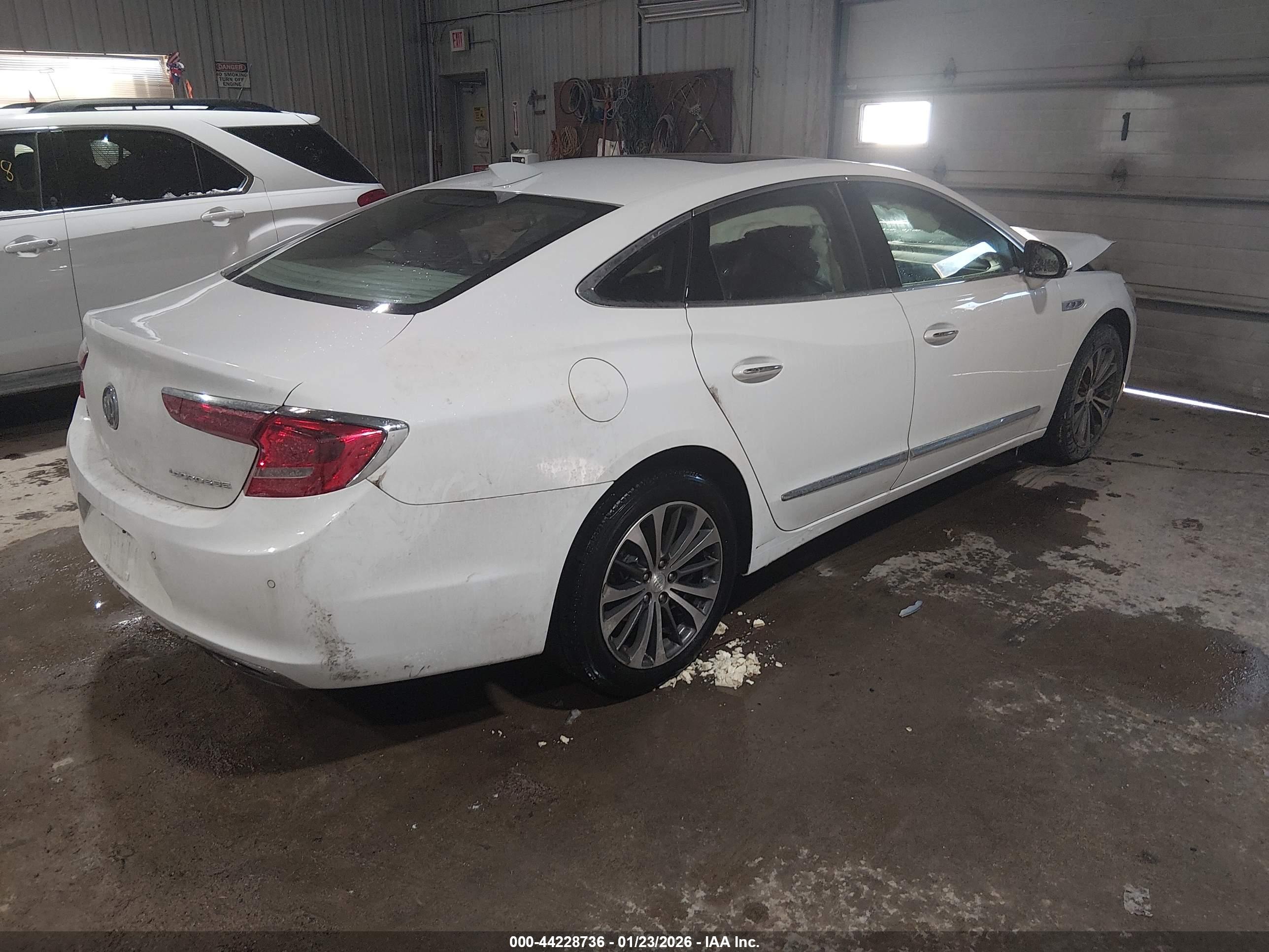 BUICK LACROSSE image 4