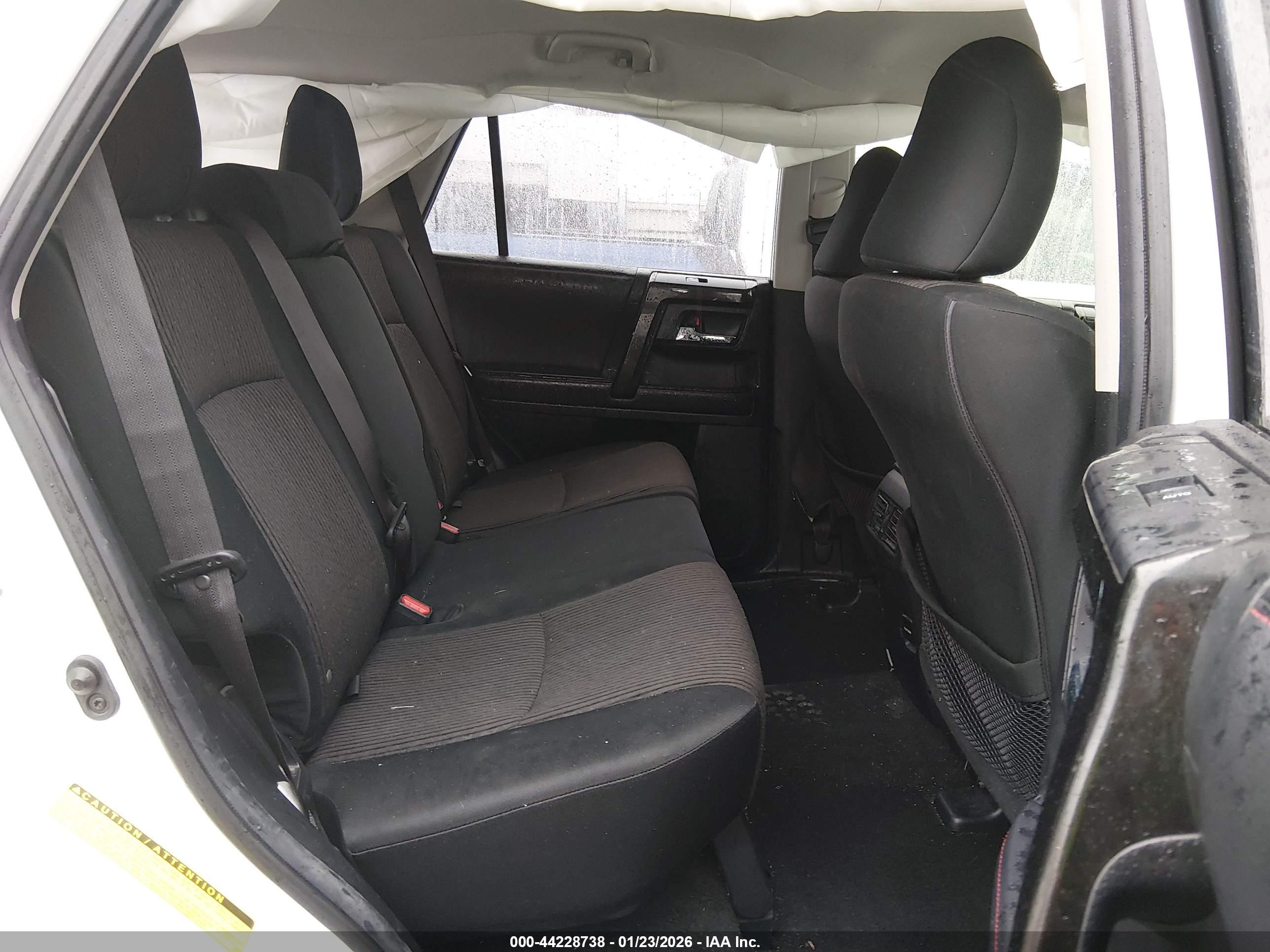 TOYOTA 4RUNNER image 8