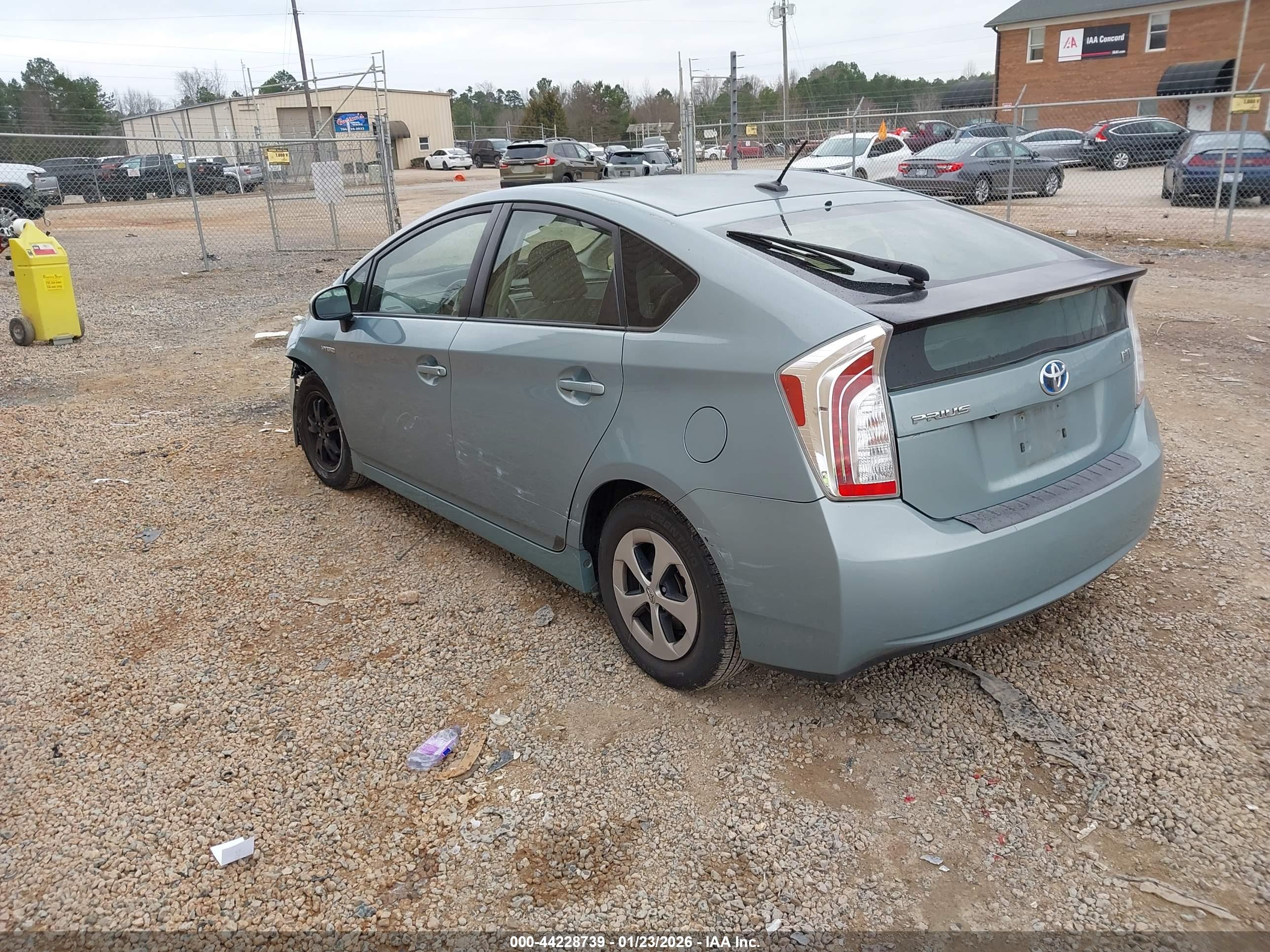 TOYOTA PRIUS image 3