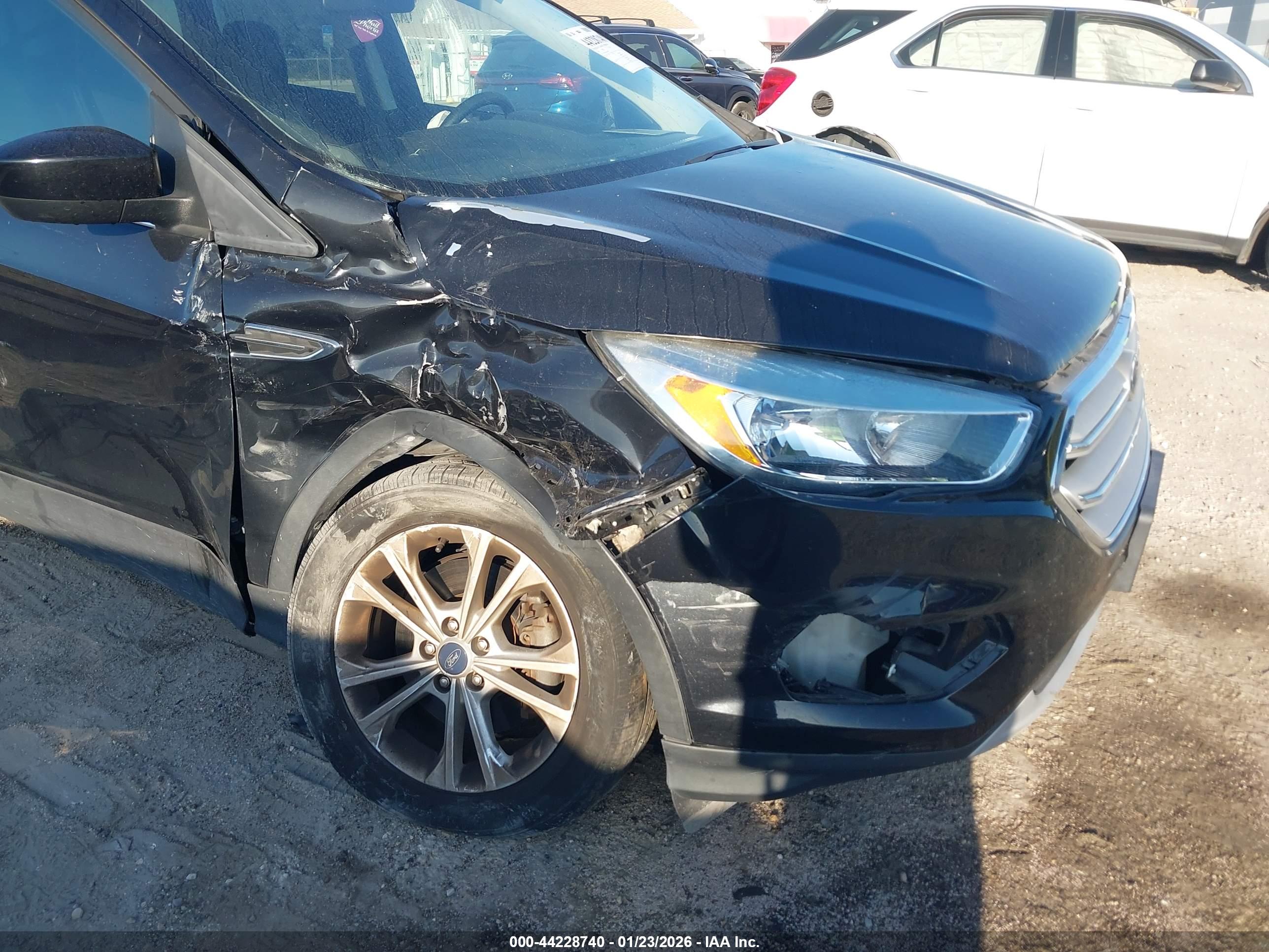 FORD ESCAPE image 6