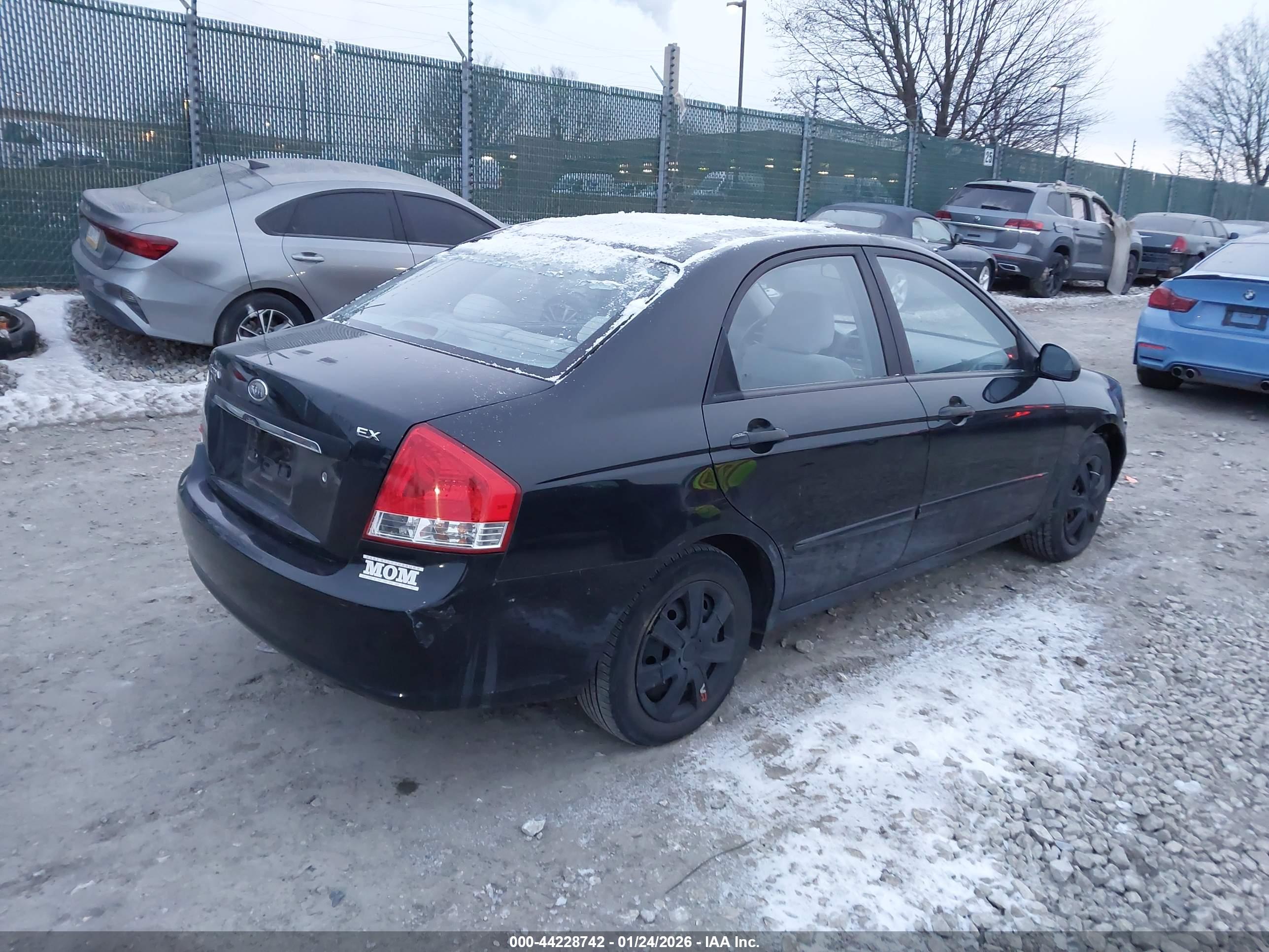KIA SPECTRA image 4