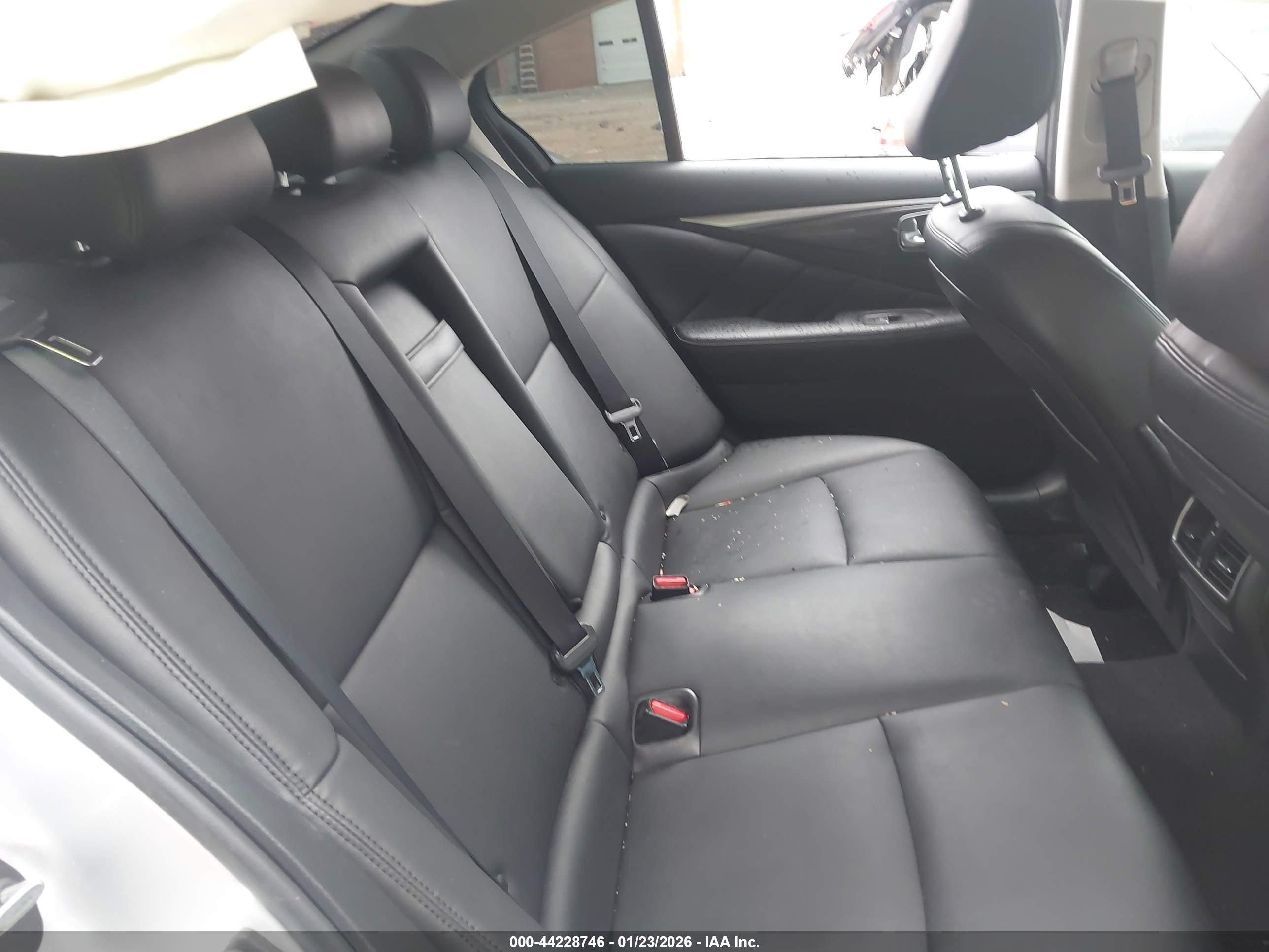 INFINITI Q50 image 8