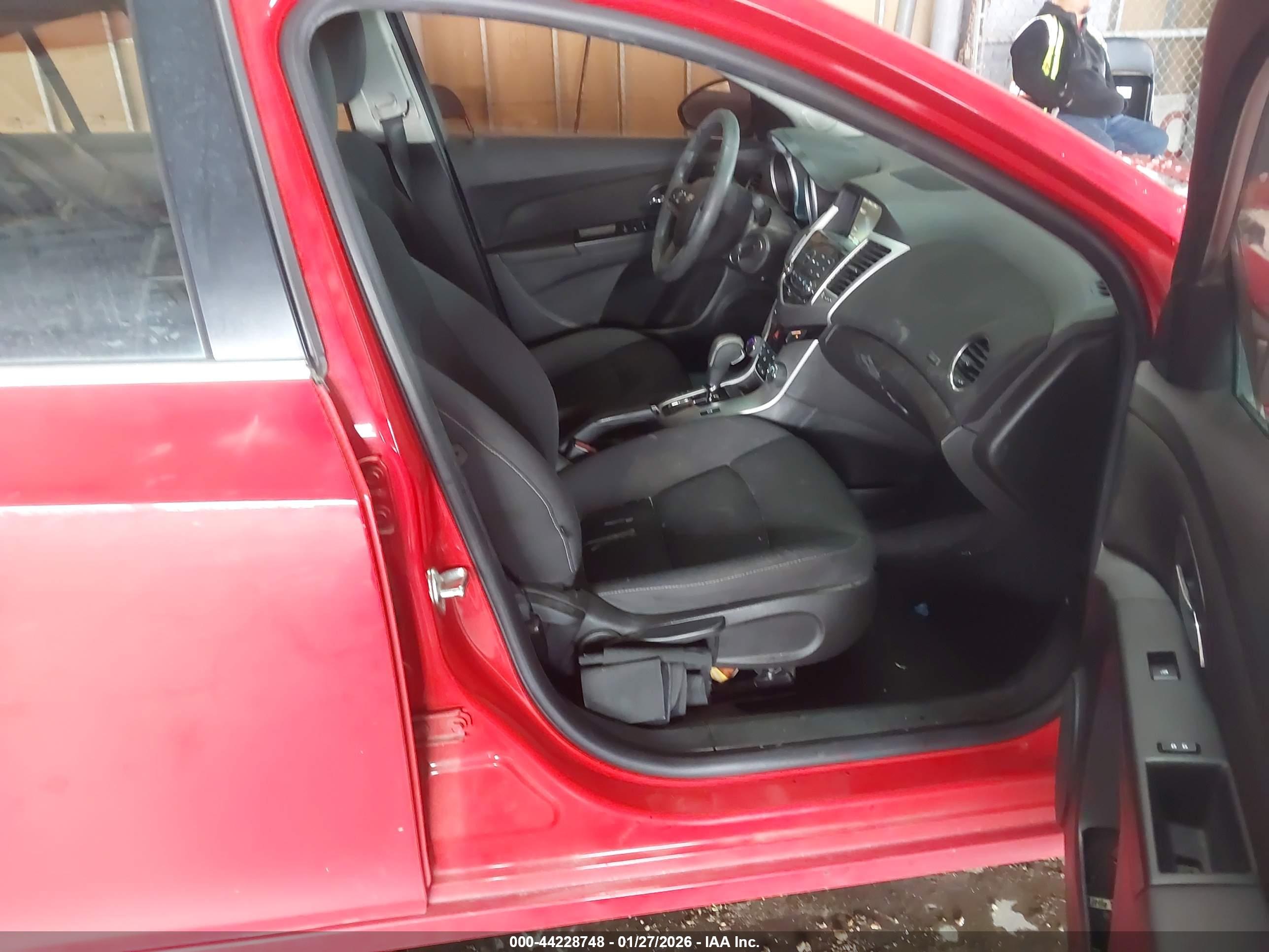 CHEVROLET CRUZE image 5