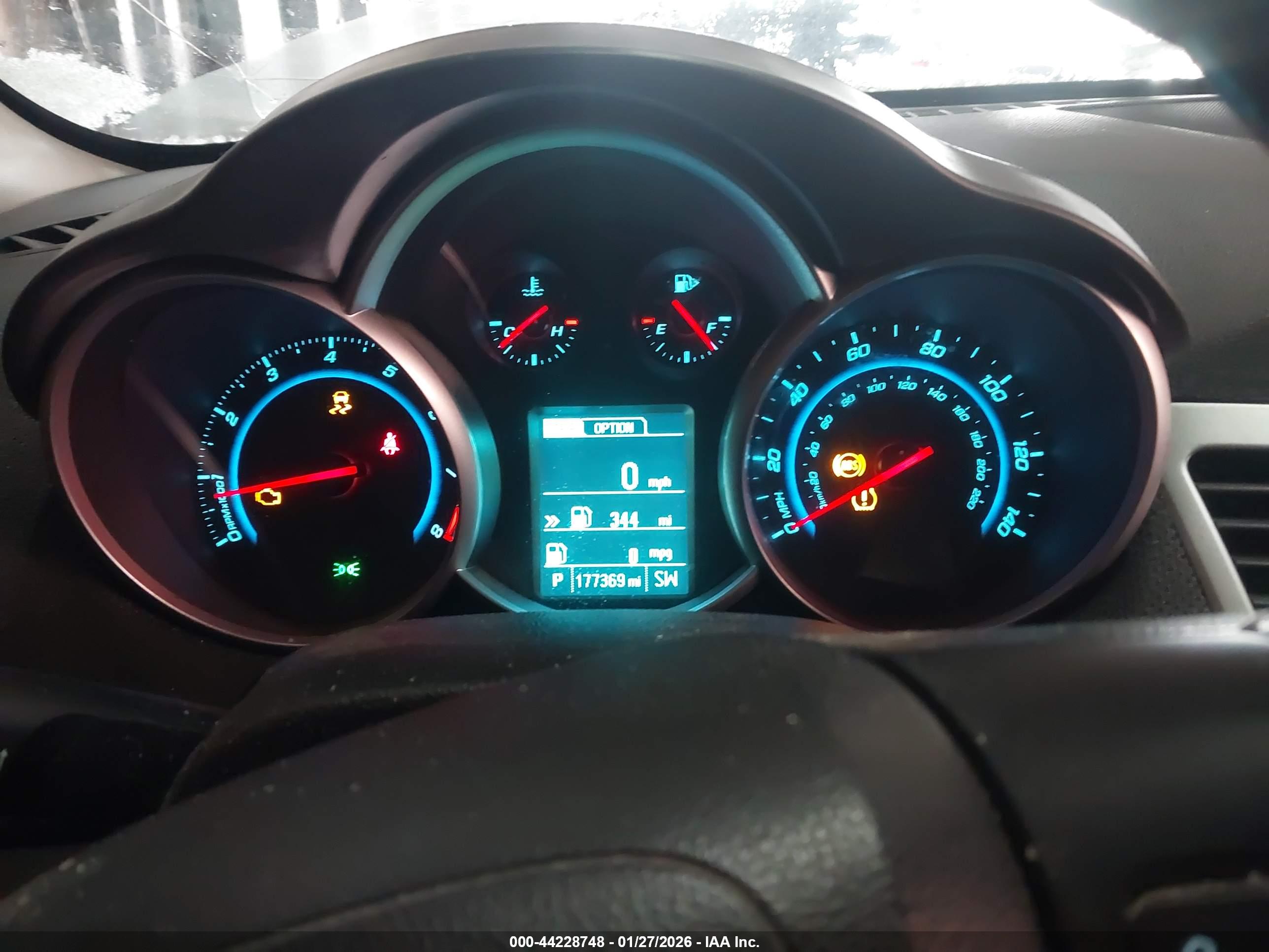 CHEVROLET CRUZE image 7