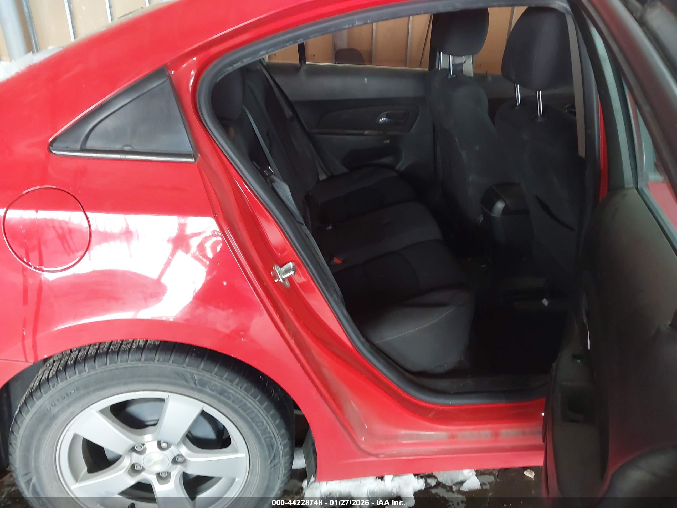 CHEVROLET CRUZE image 8