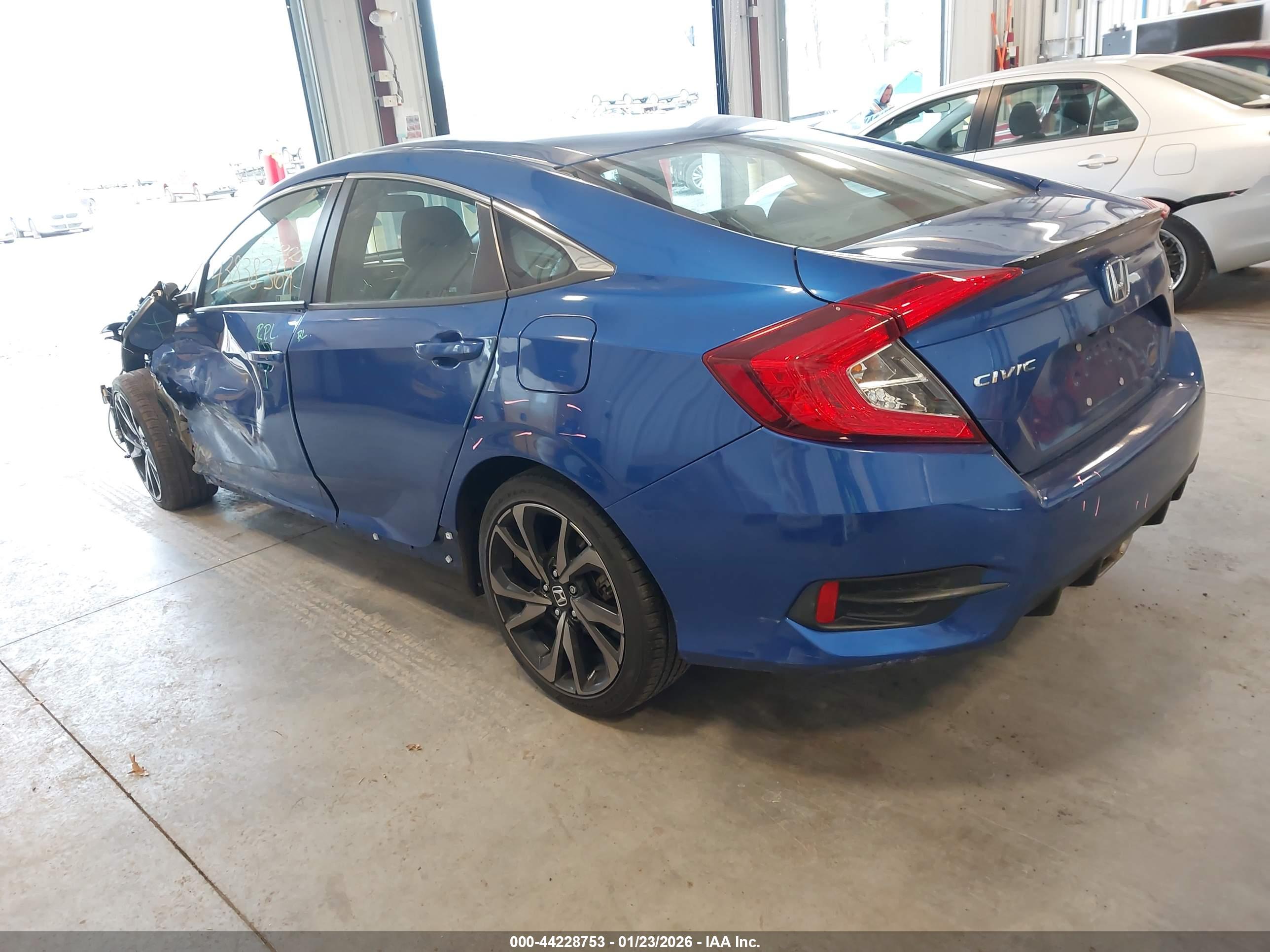 HONDA CIVIC image 3