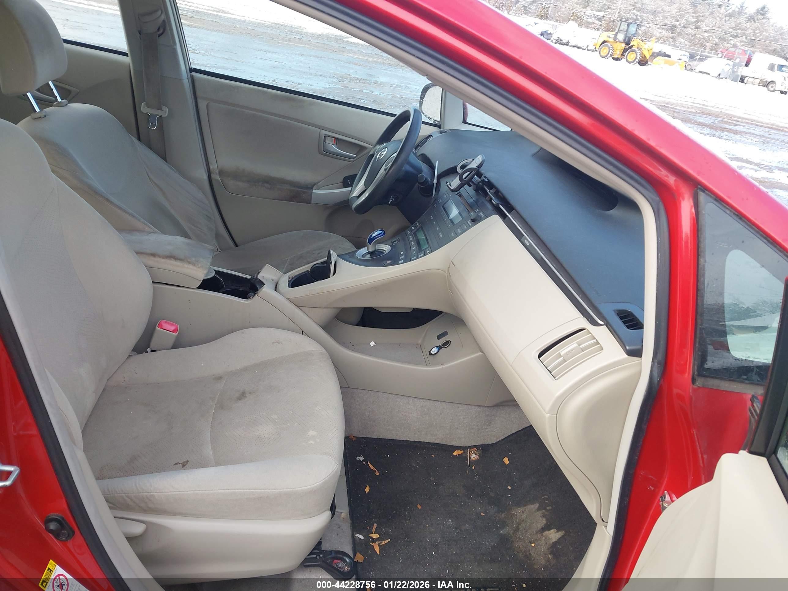 TOYOTA PRIUS image 5