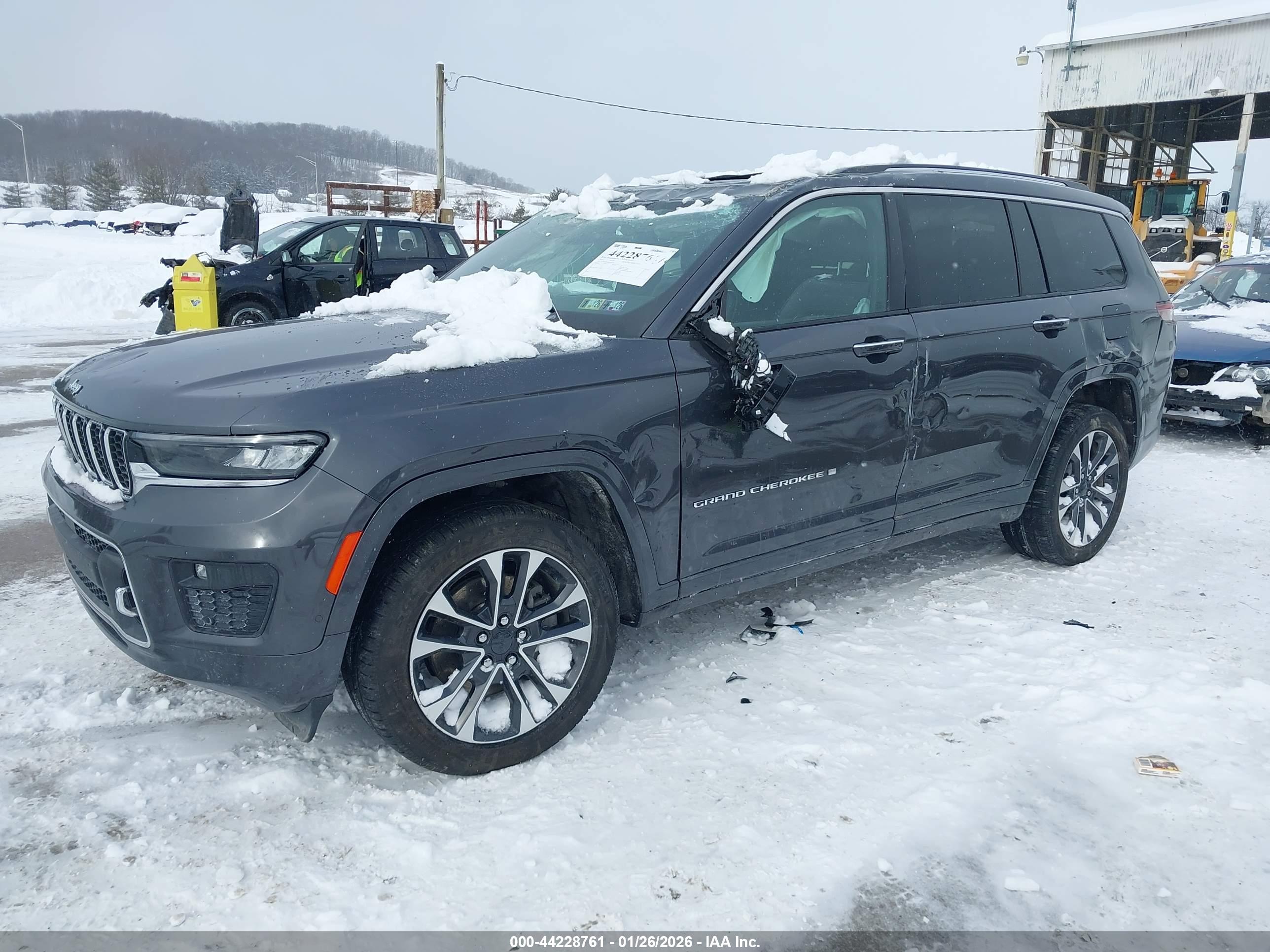 JEEP GRAND image 2