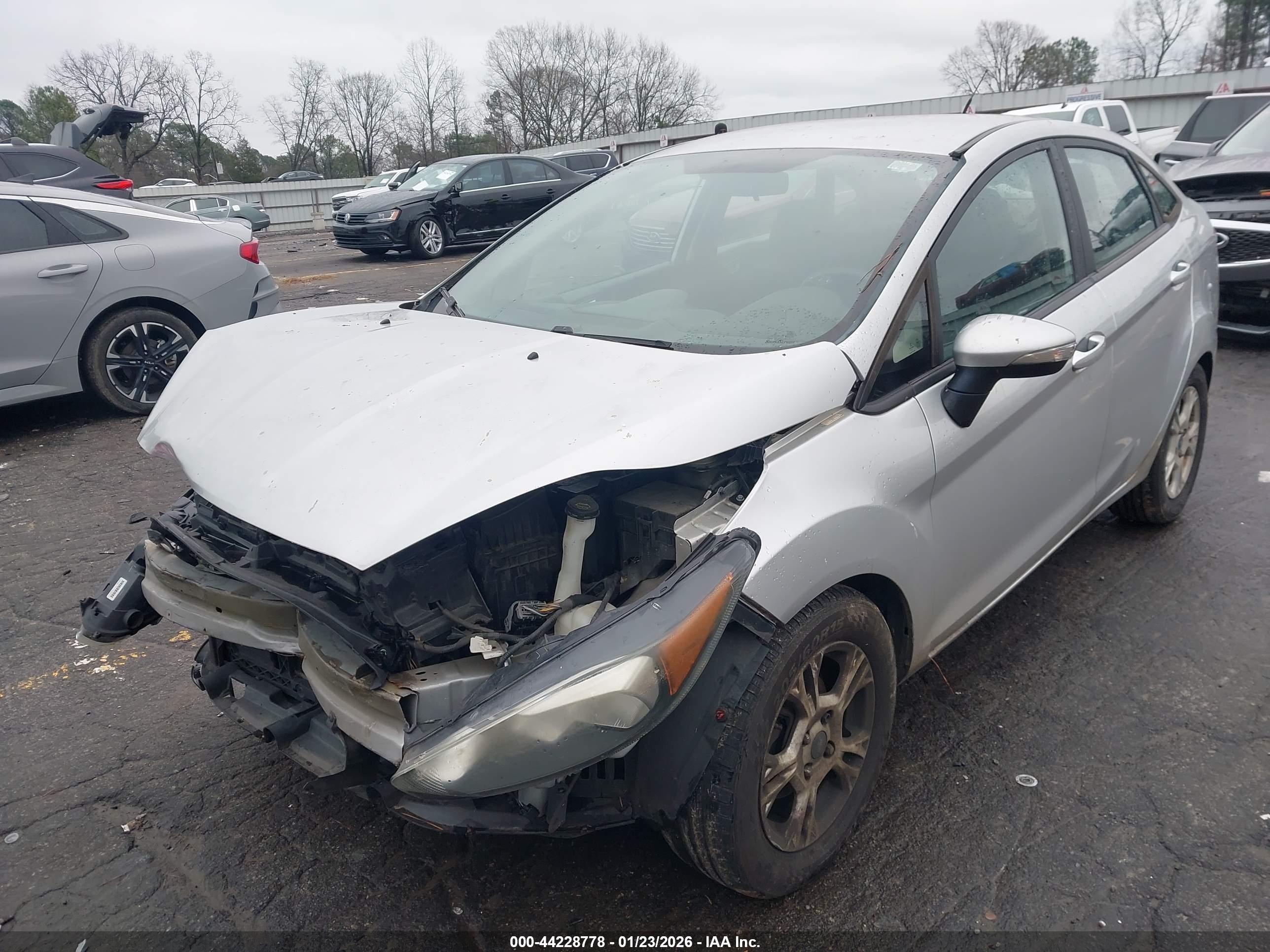 FORD FIESTA image 2