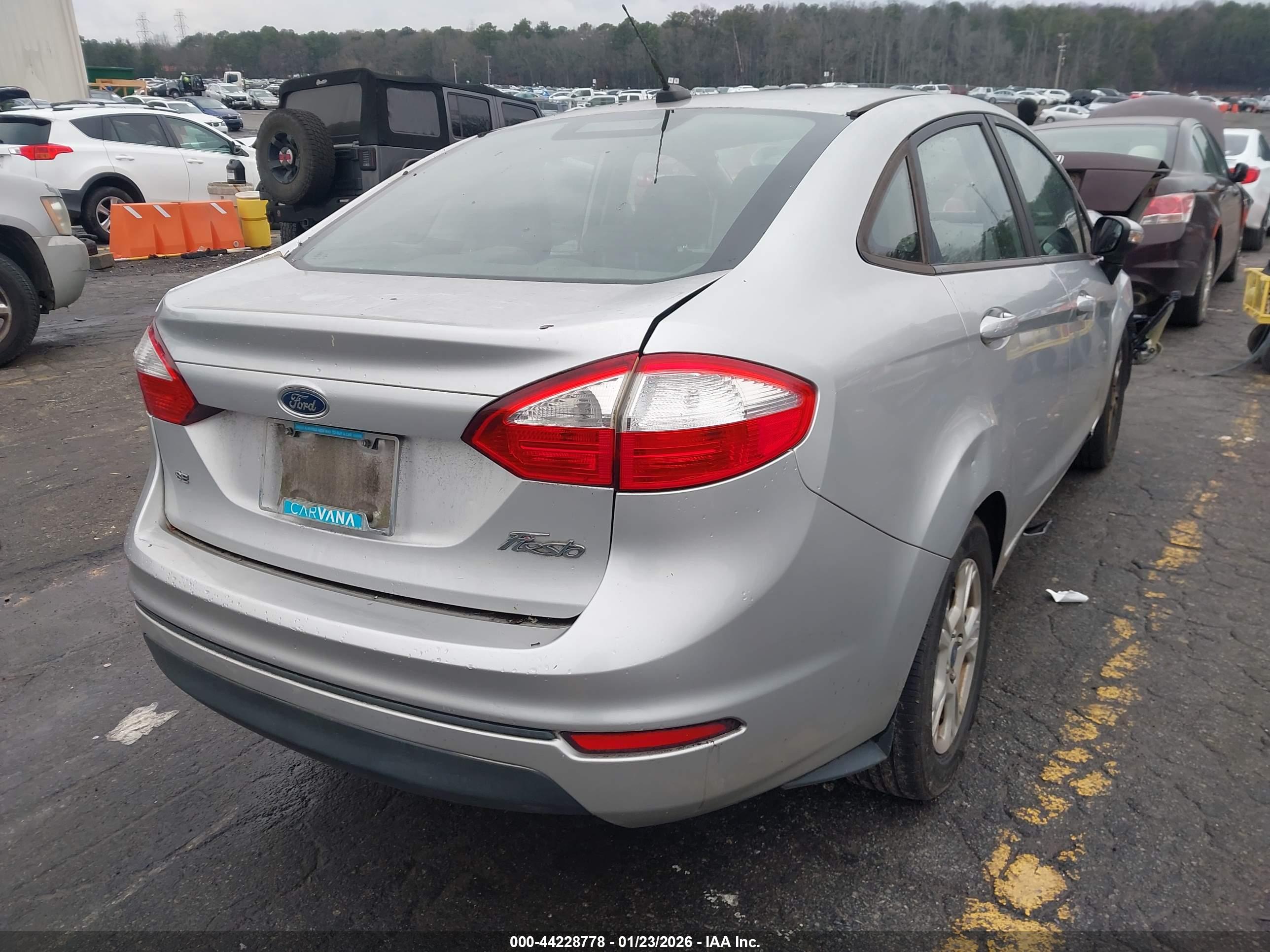 FORD FIESTA image 4