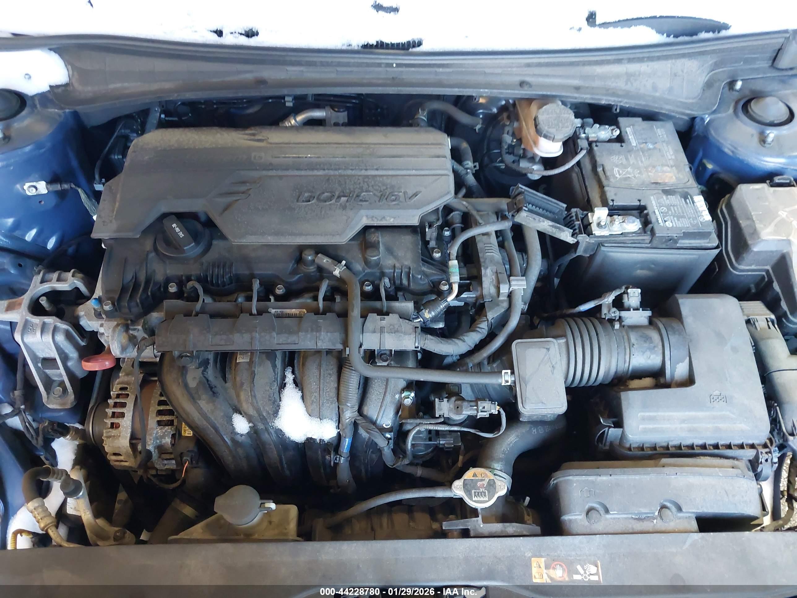HYUNDAI ELANTRA image 10