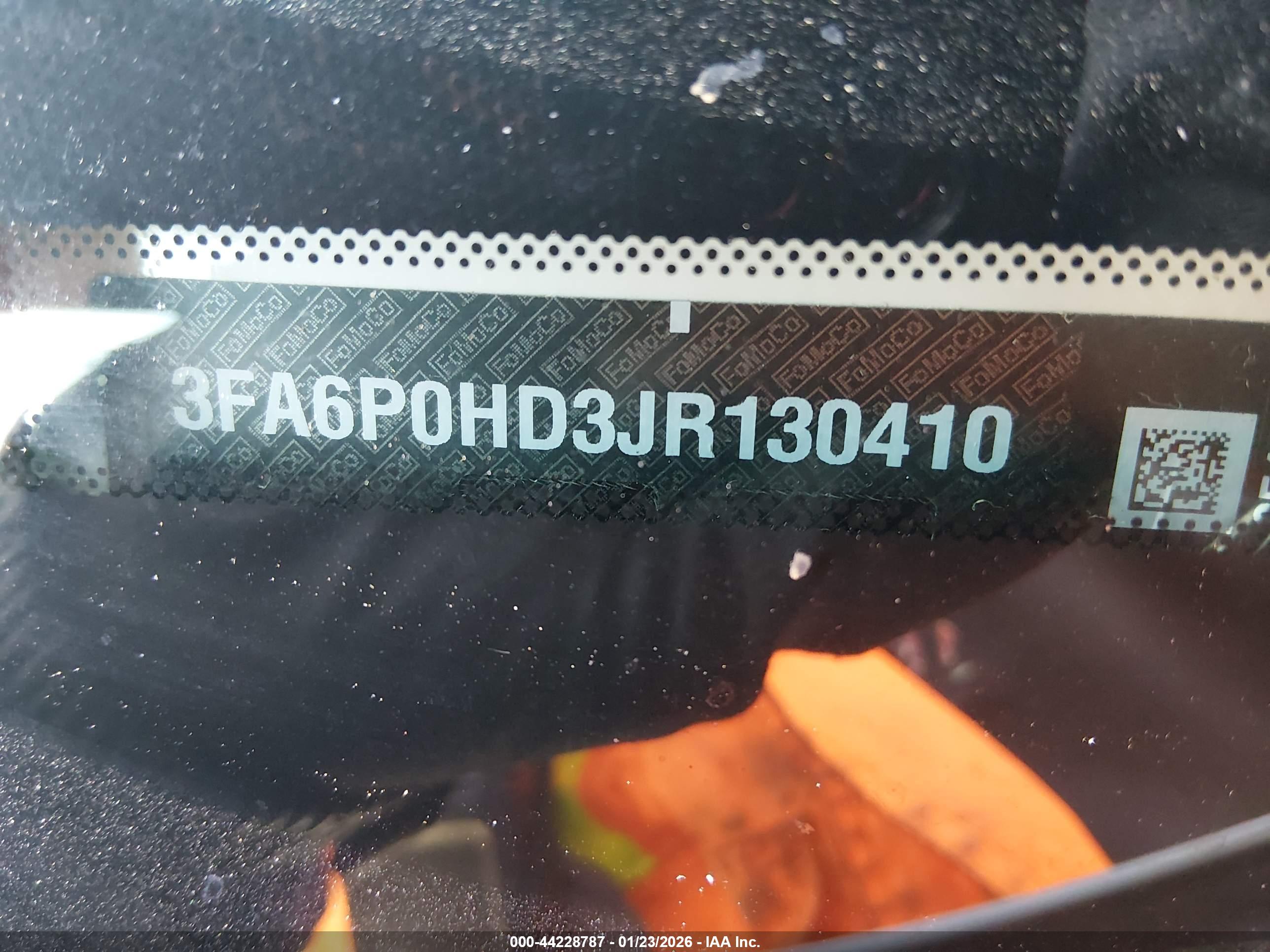 FORD FUSION image 9