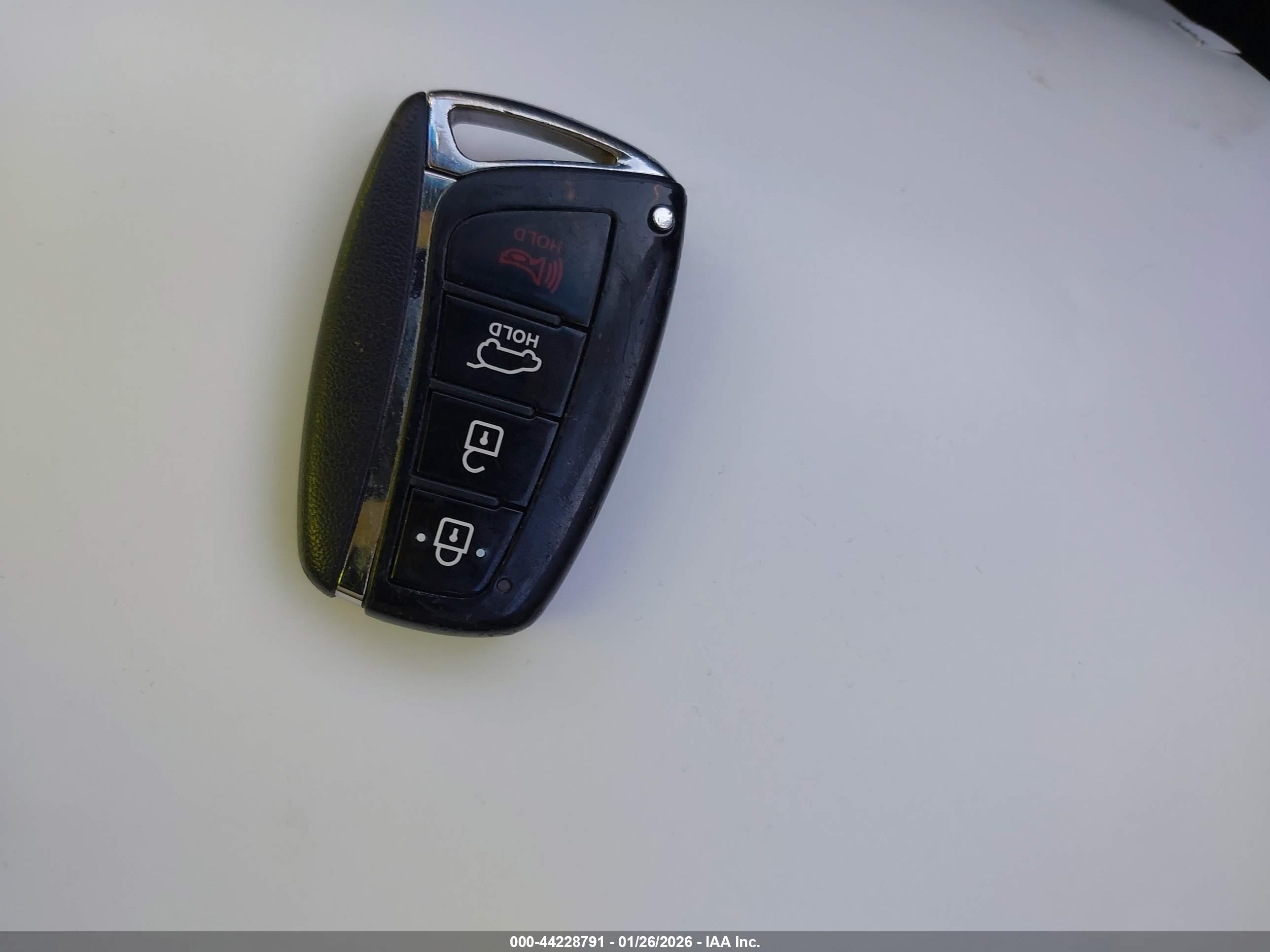 HYUNDAI SANTA image 11