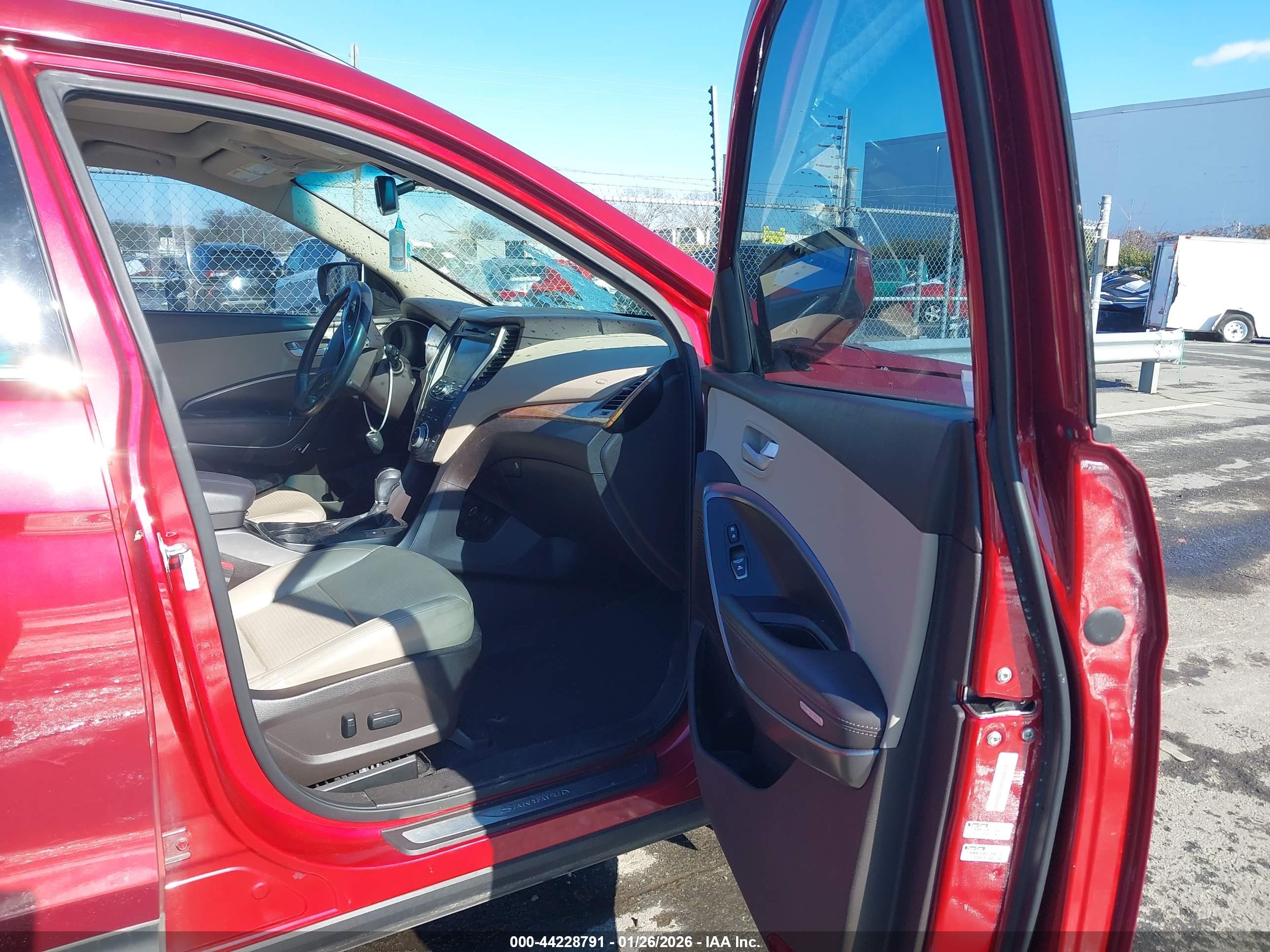 HYUNDAI SANTA image 5