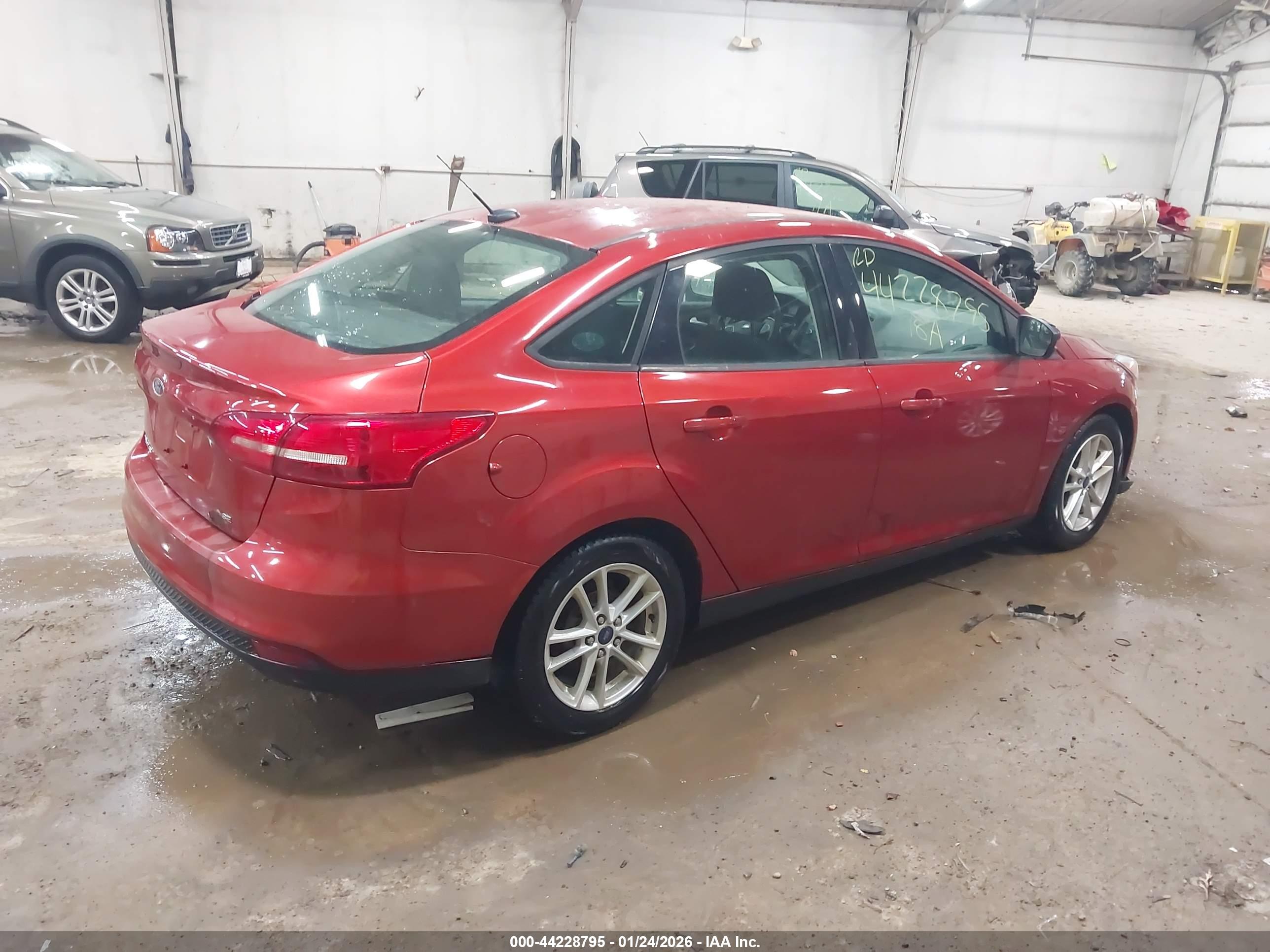 FORD FOCUS image 4