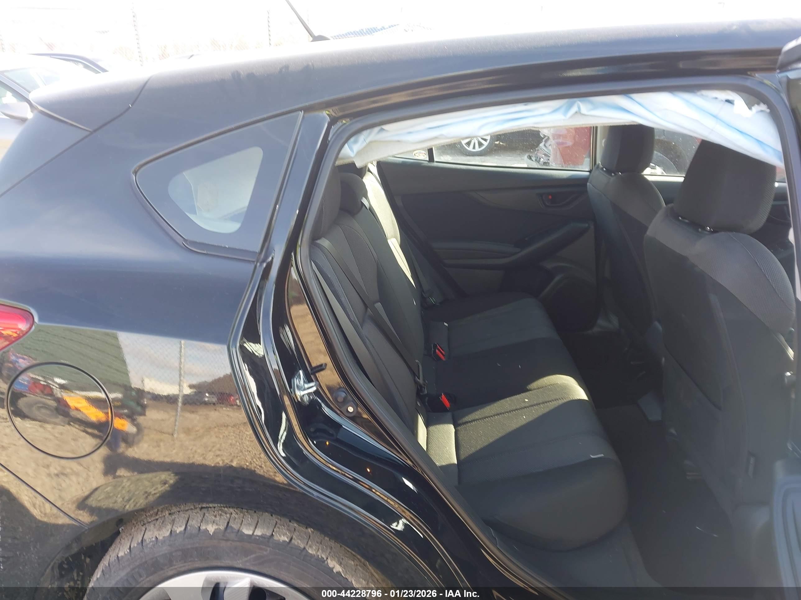 SUBARU IMPREZA image 8