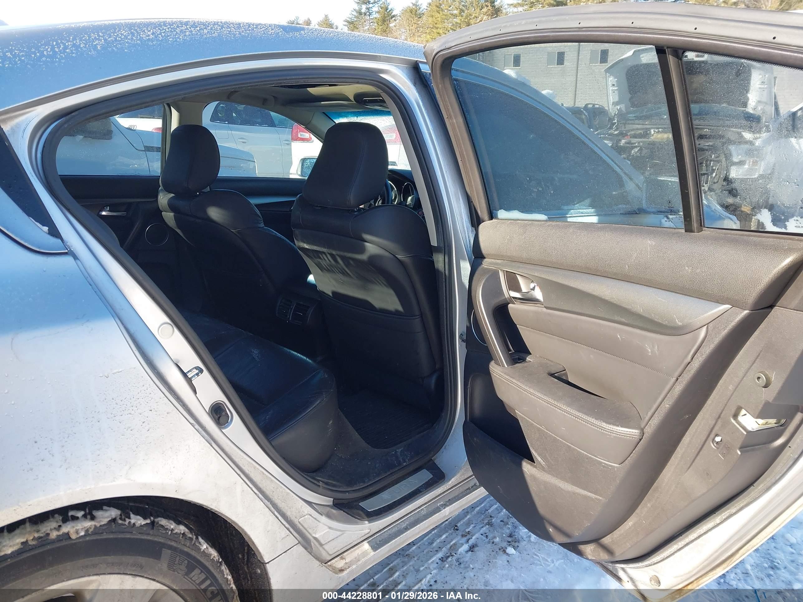 ACURA TL image 8