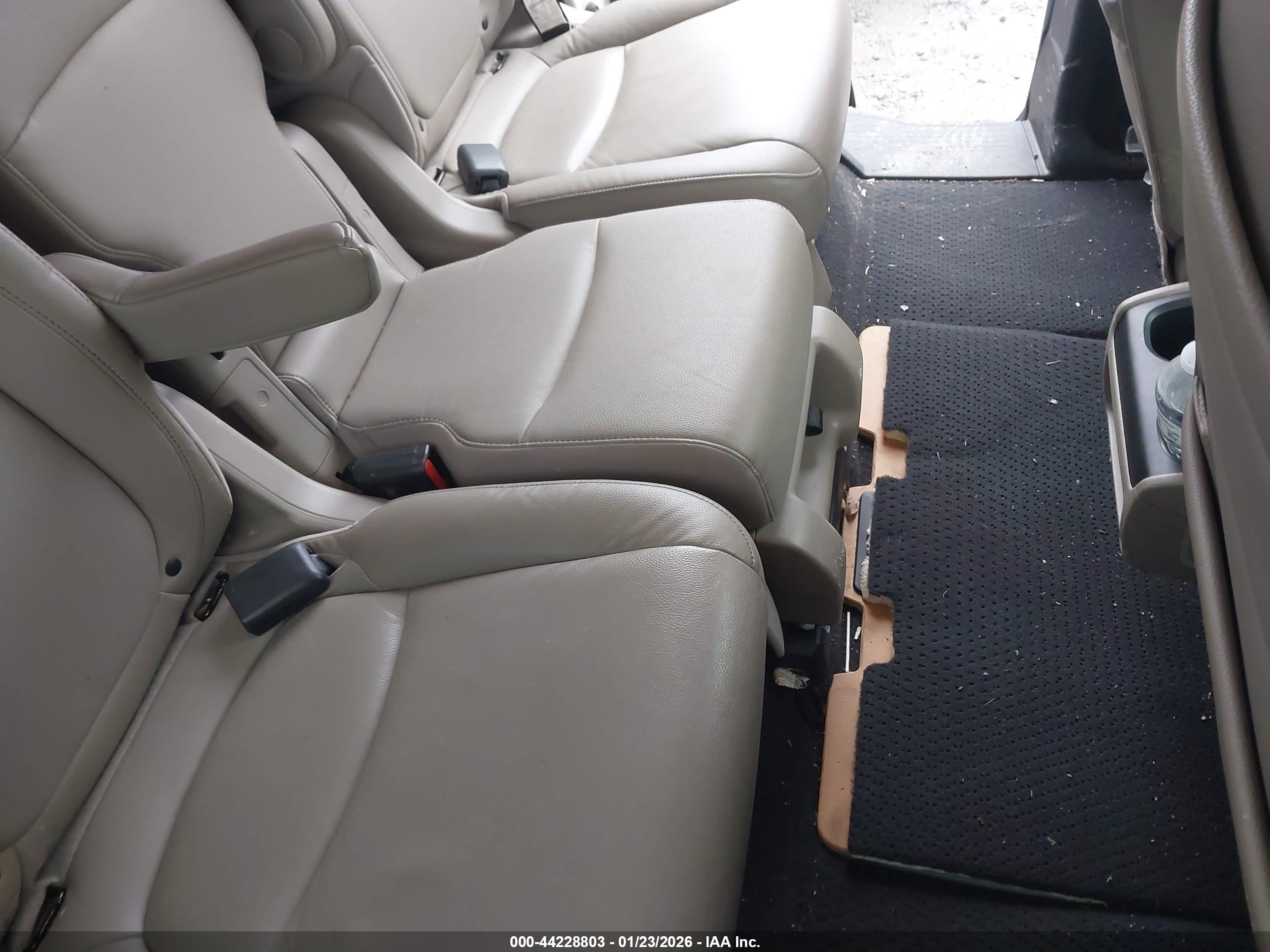 HONDA ODYSSEY image 8