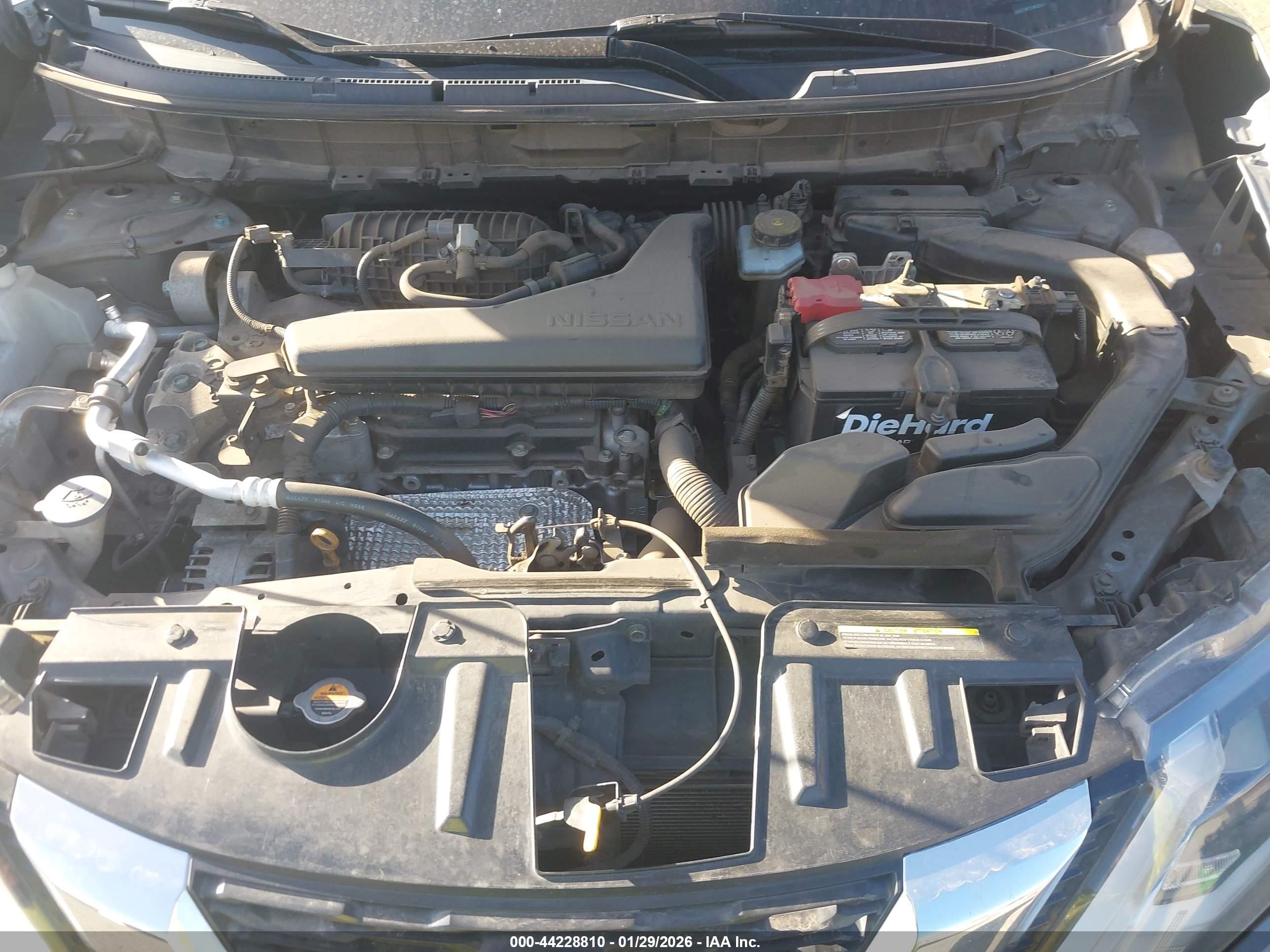 NISSAN ROGUE image 10
