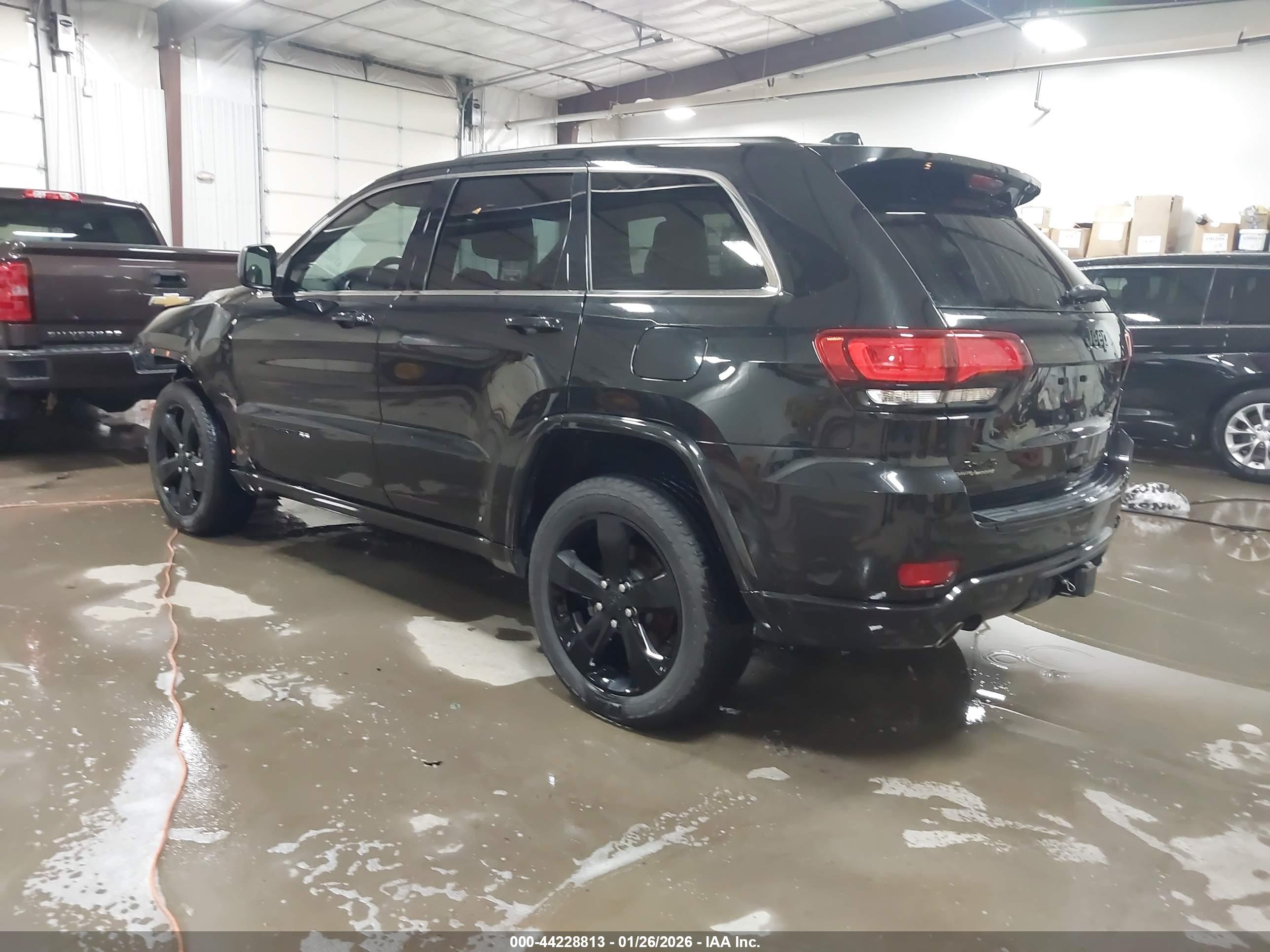 JEEP GRAND image 3